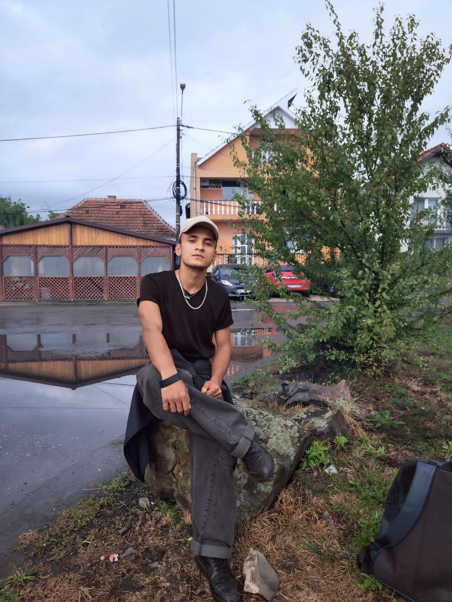 @D A D D Y🥵🇷🇴
