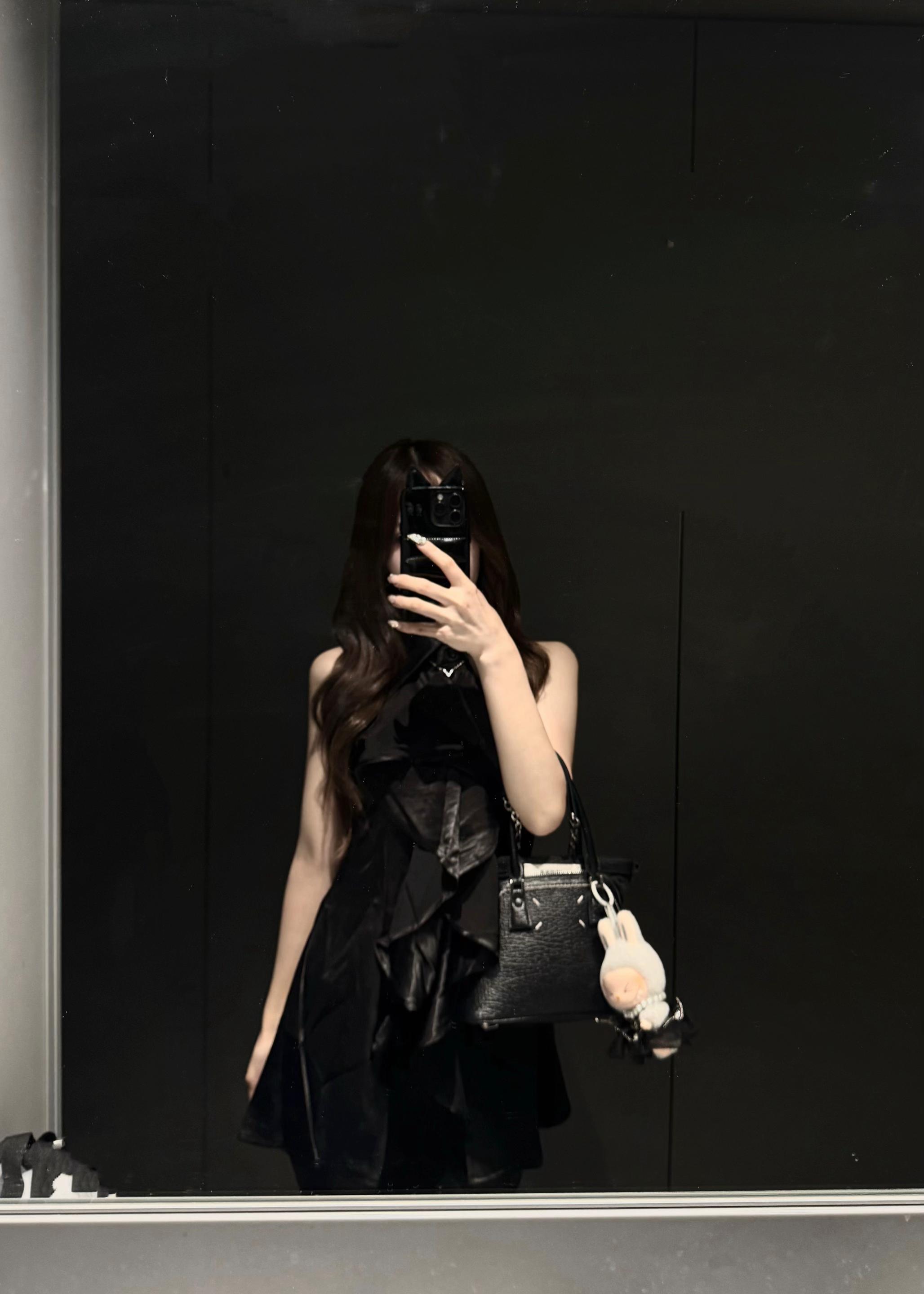 @𝐂𝐡𝐢𝐬𝐚