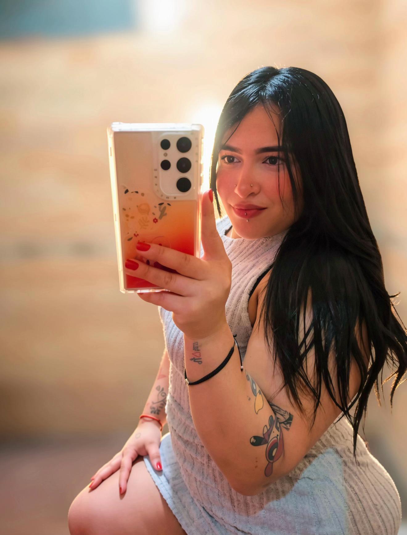 @Alejandracaripar_