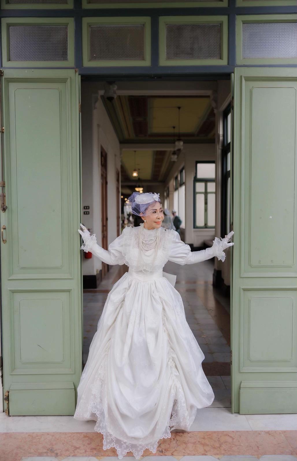 @MadameRose