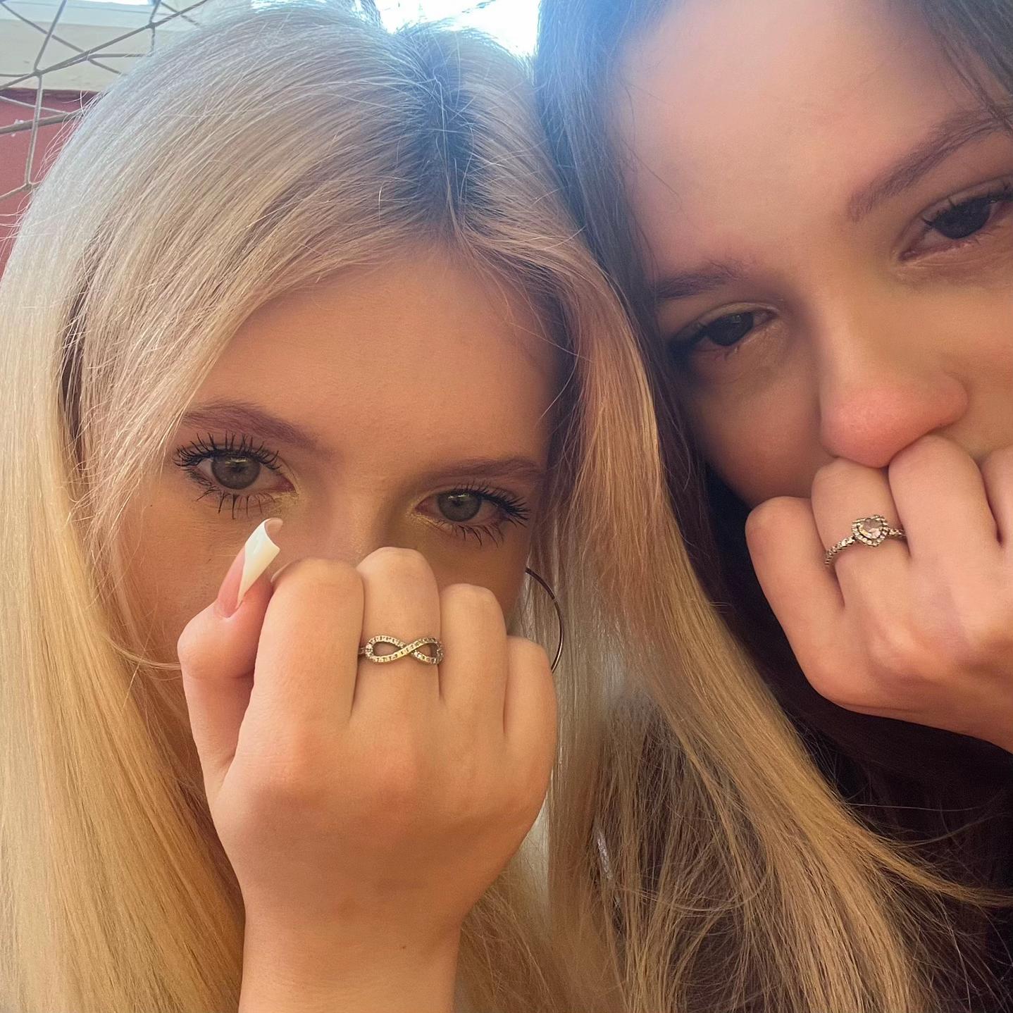 @машулька