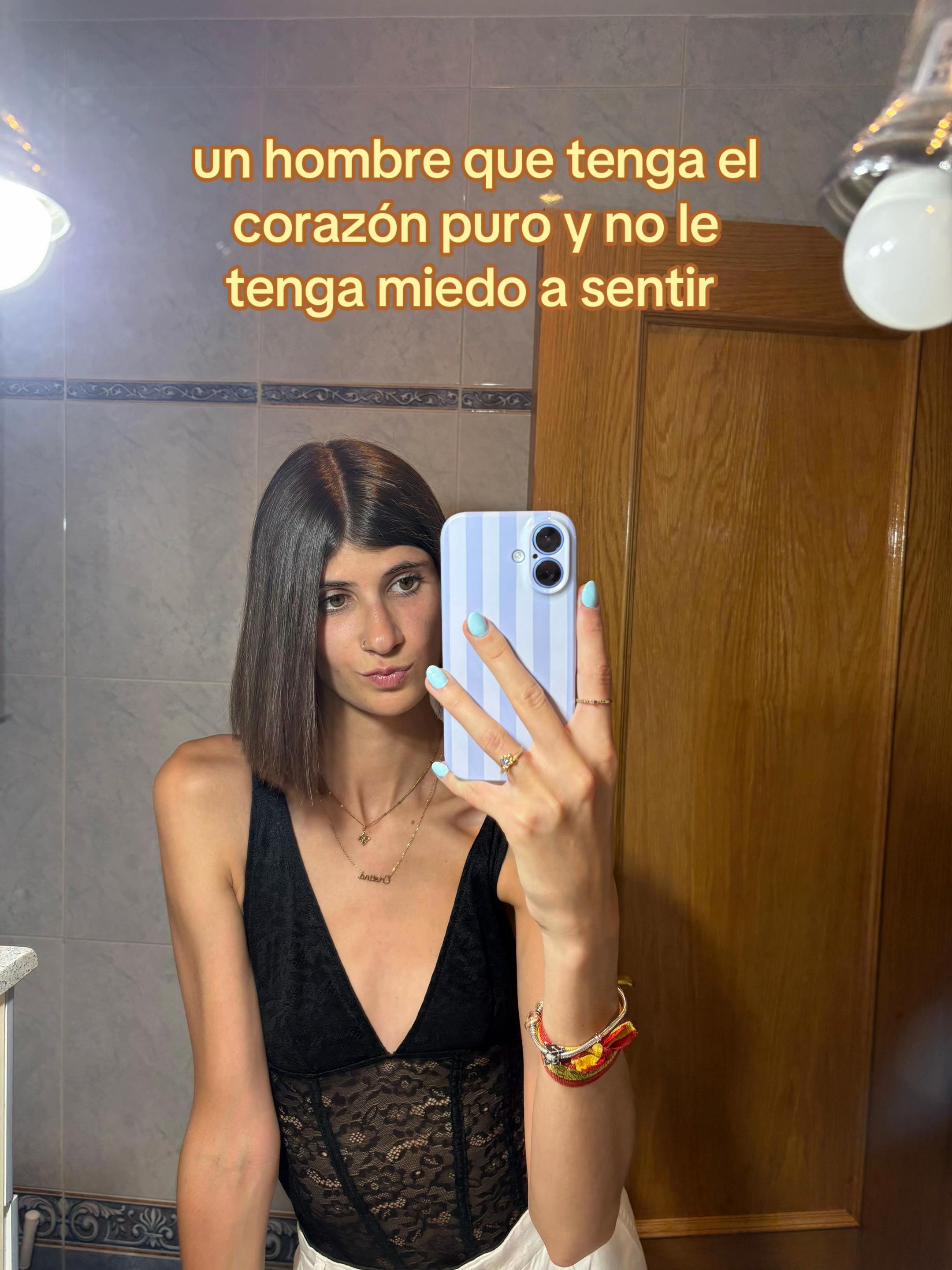 @yo me llamo C R I S 🌟