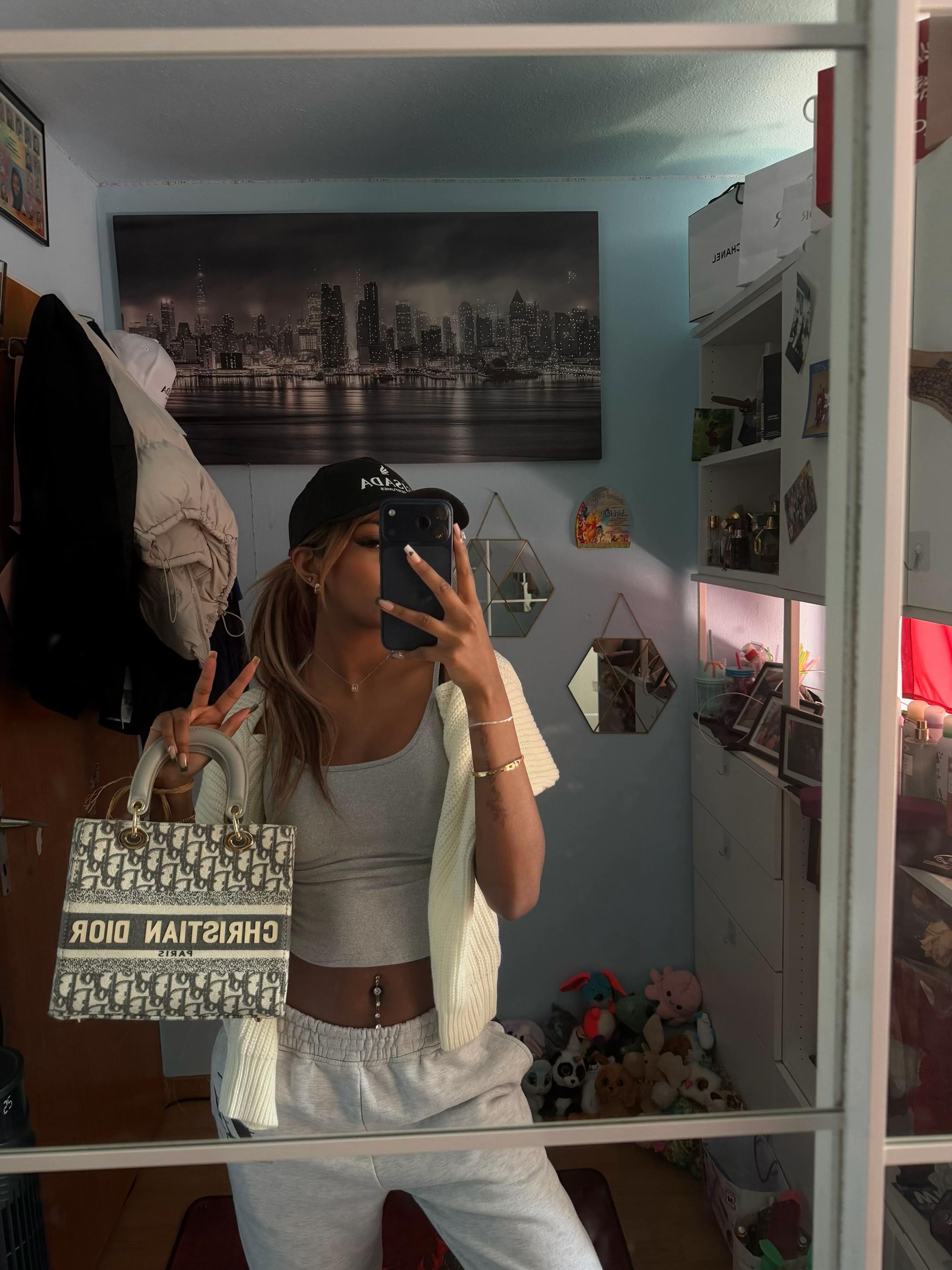 @𝒜𝓃𝑔𝒾𝒾&acute; 🎀