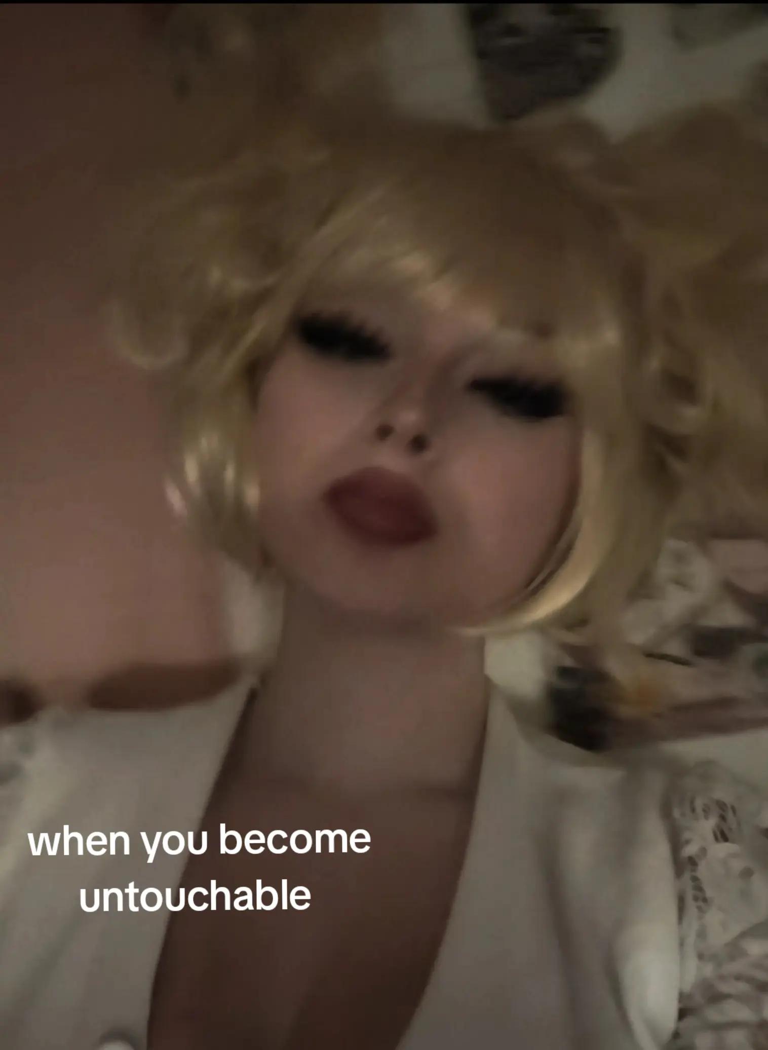 @erza scarlet