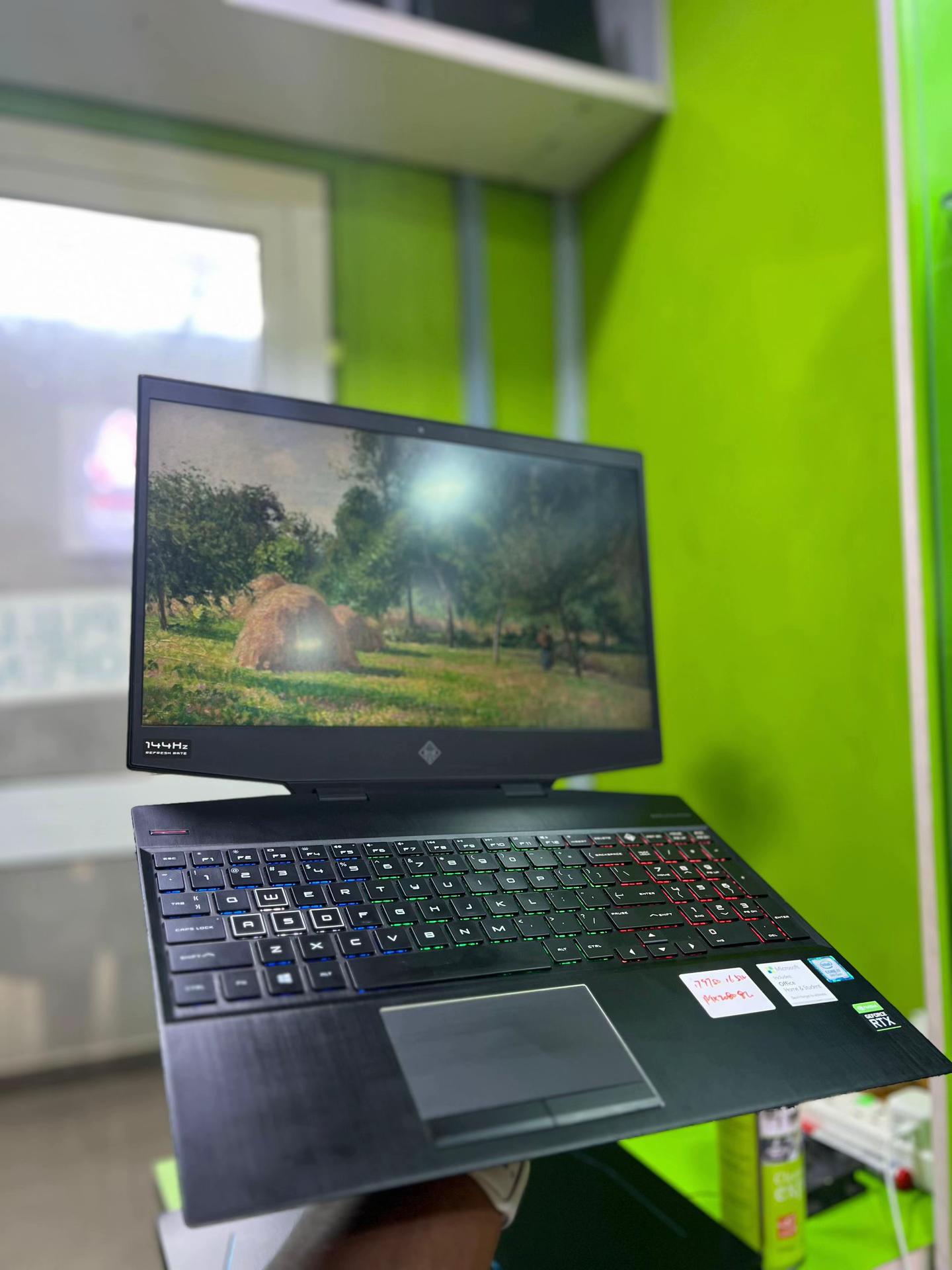@Eastwest_Gadgets Hub