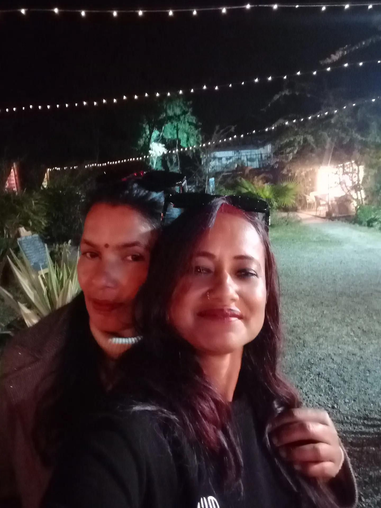 @प्यारि ❤️Radhika😘 N❤️p❤️l🌹