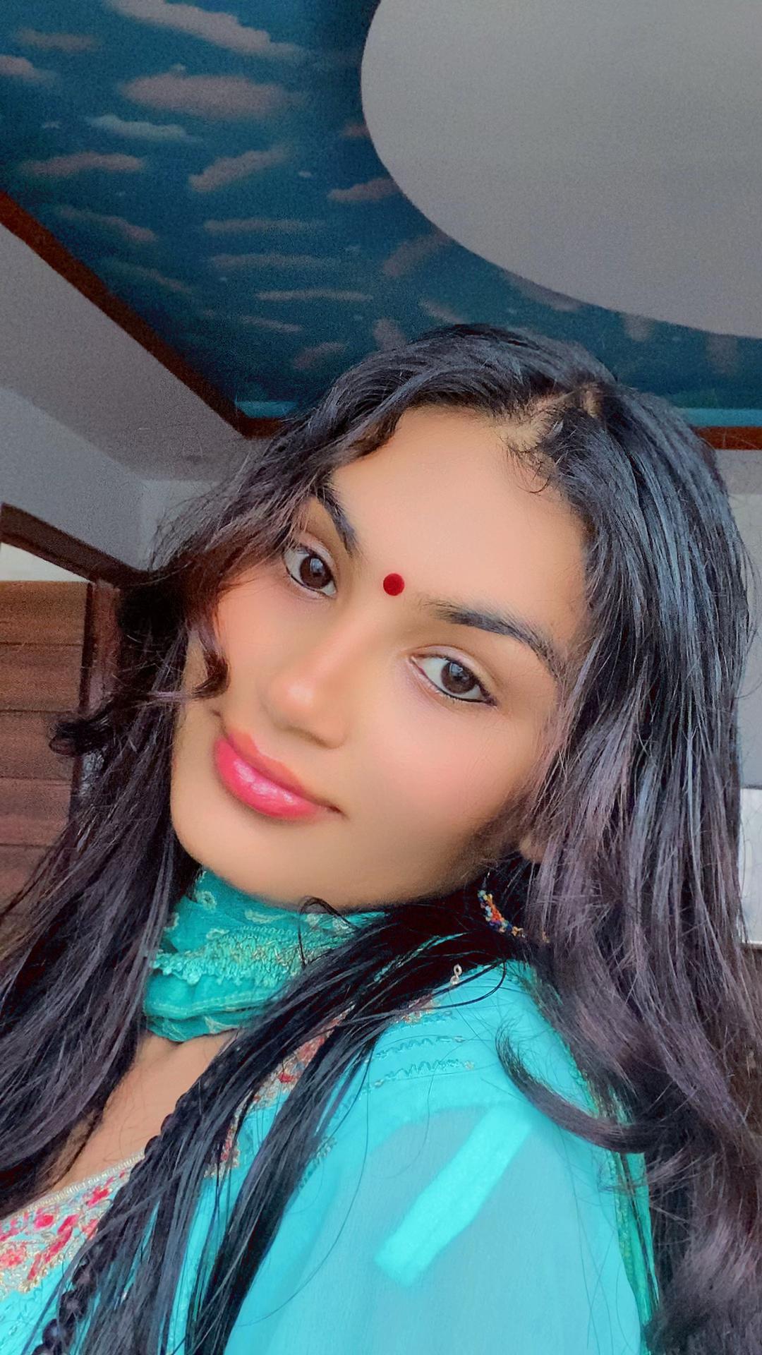 @Sweety🦋❤️