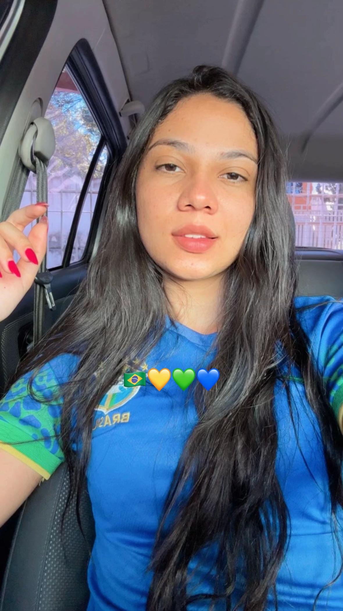 @liiviamartins_