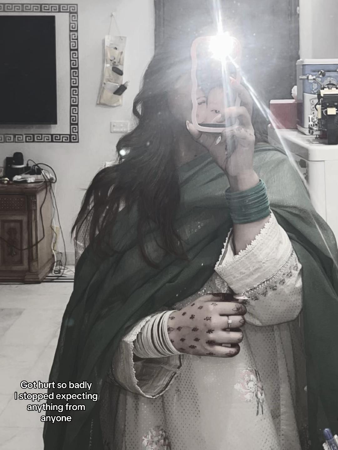 @ایمنے 💁🏼&zwj;♀️