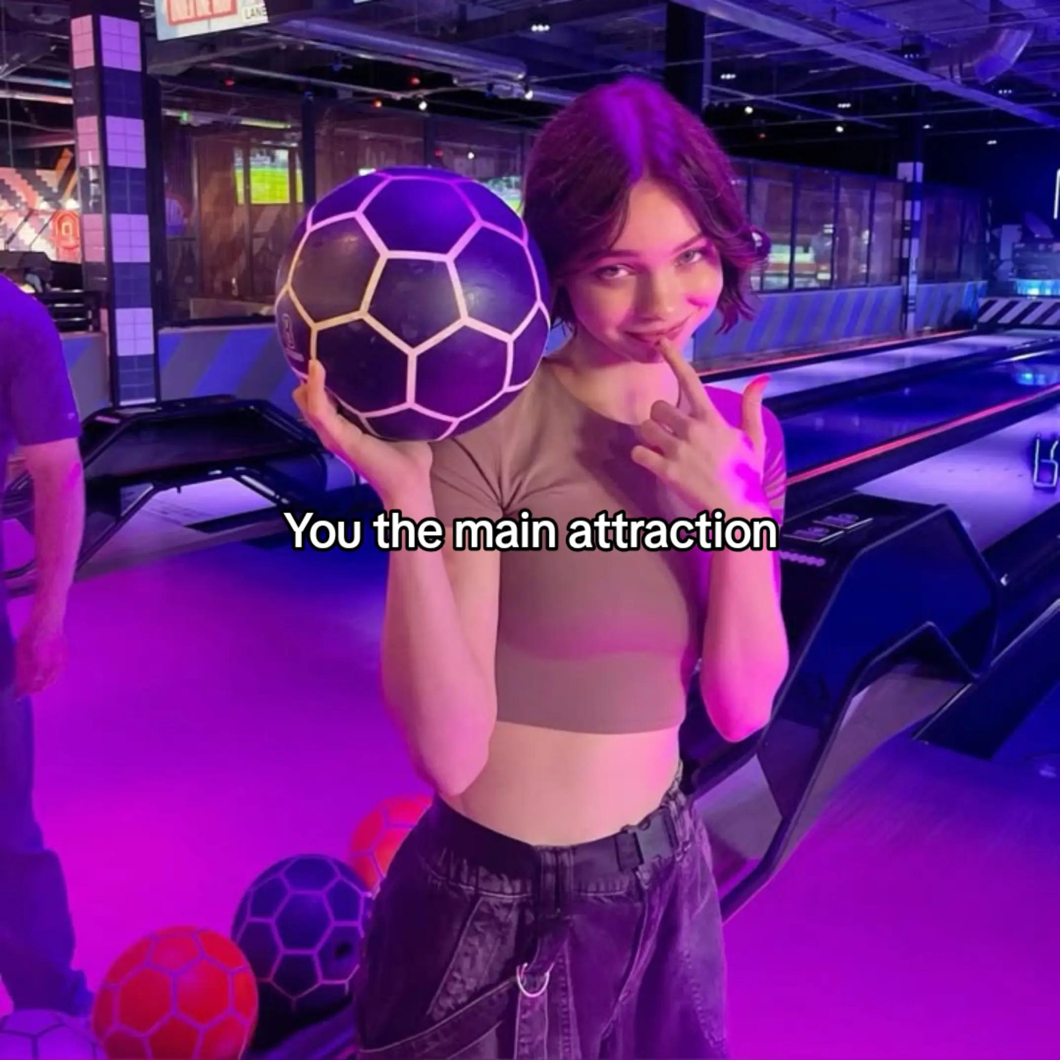 @Jenna Ortega Fan🥝🥑🎧
