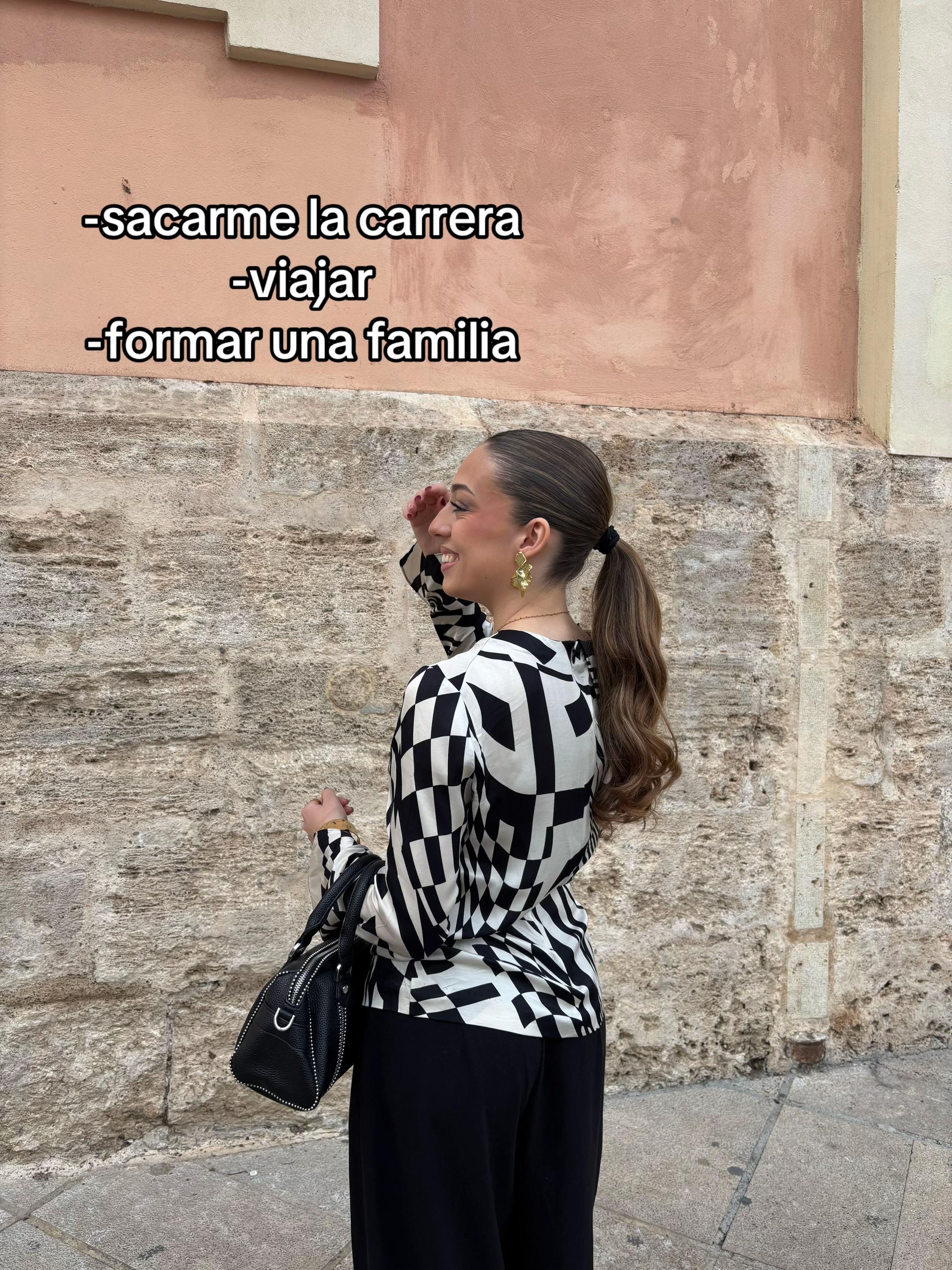 @luciaa.gj