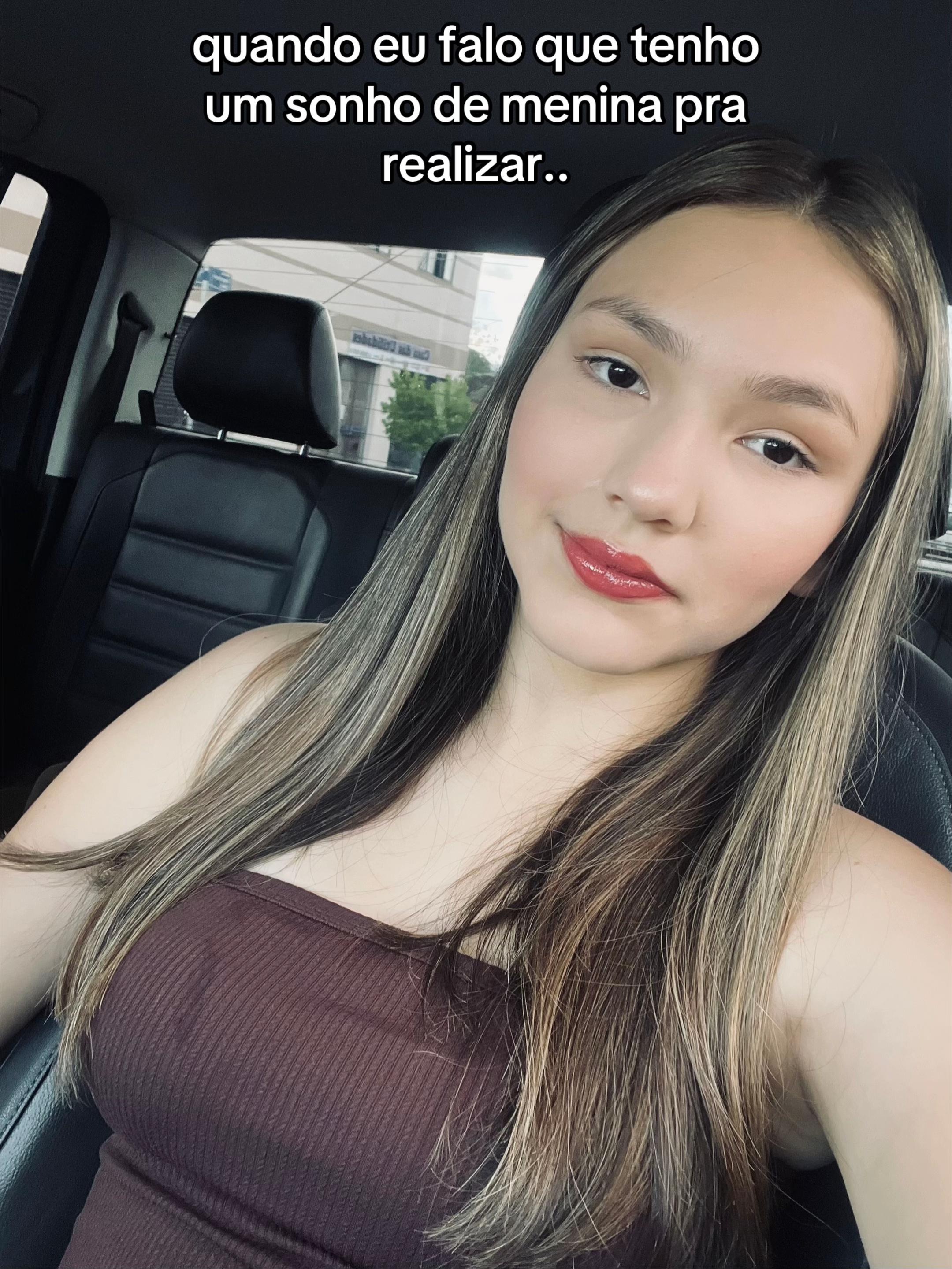 @Lívia 💕