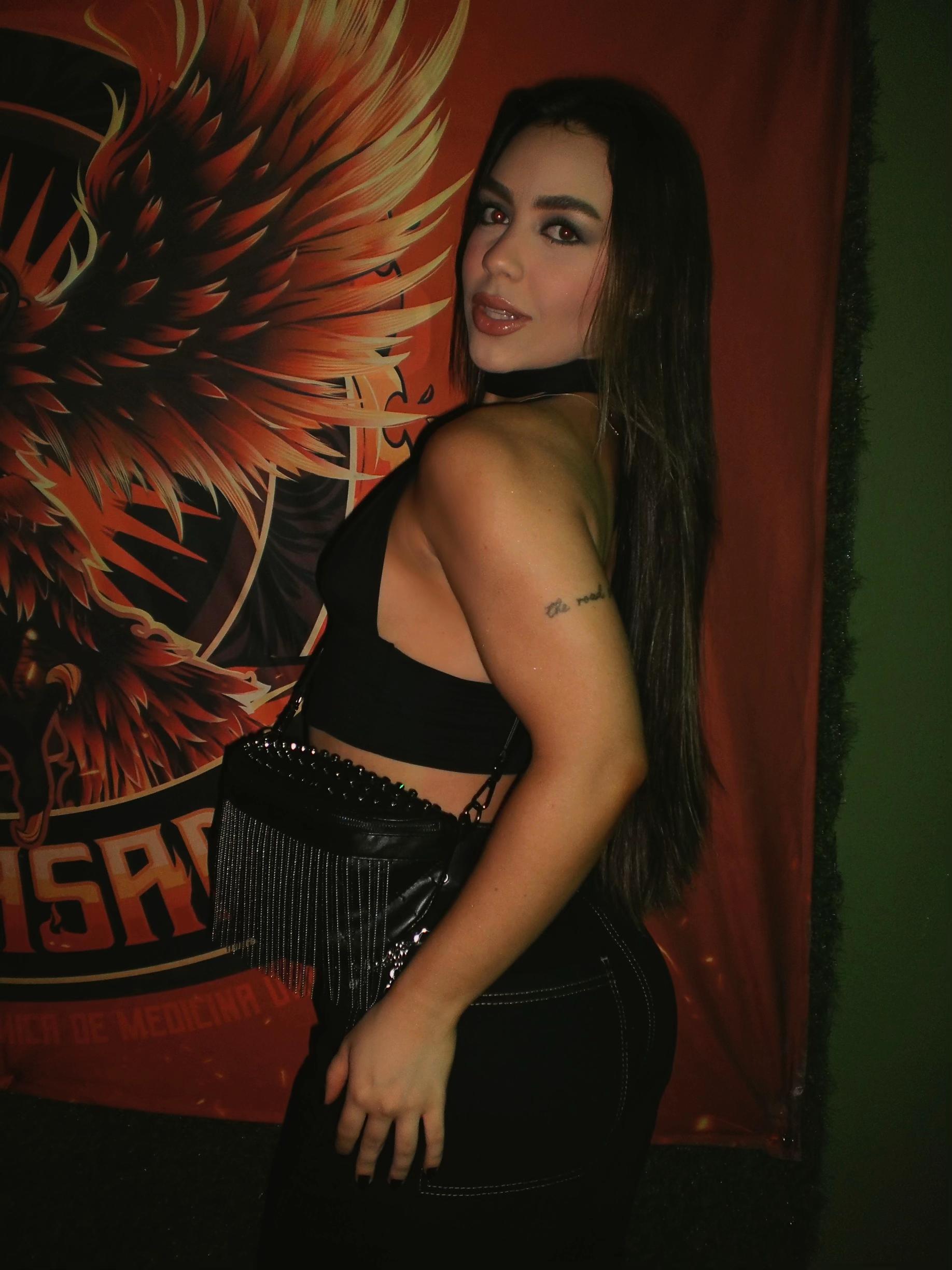 @Livia Lopes