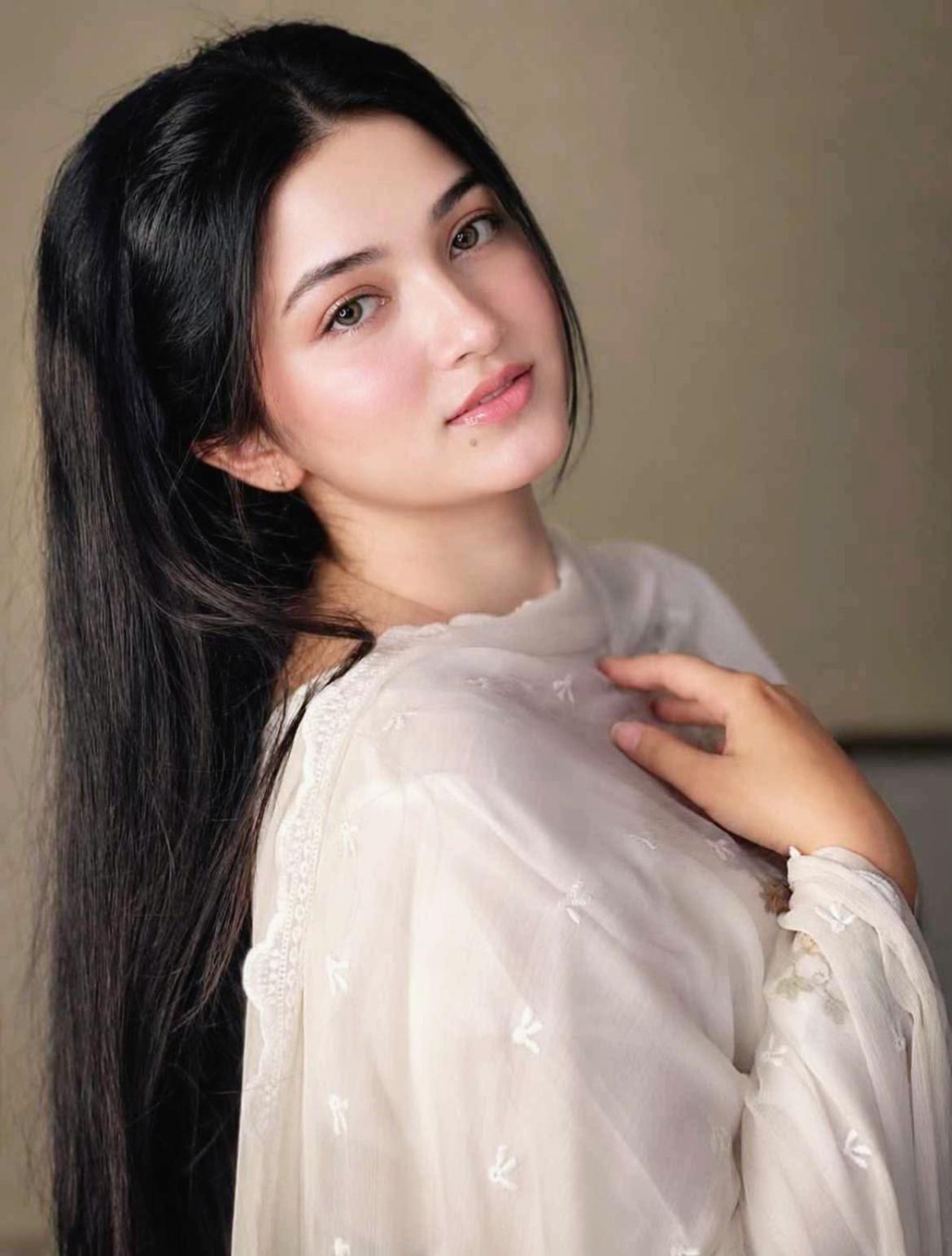@shanaya