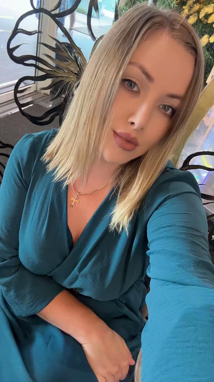 @Felicia