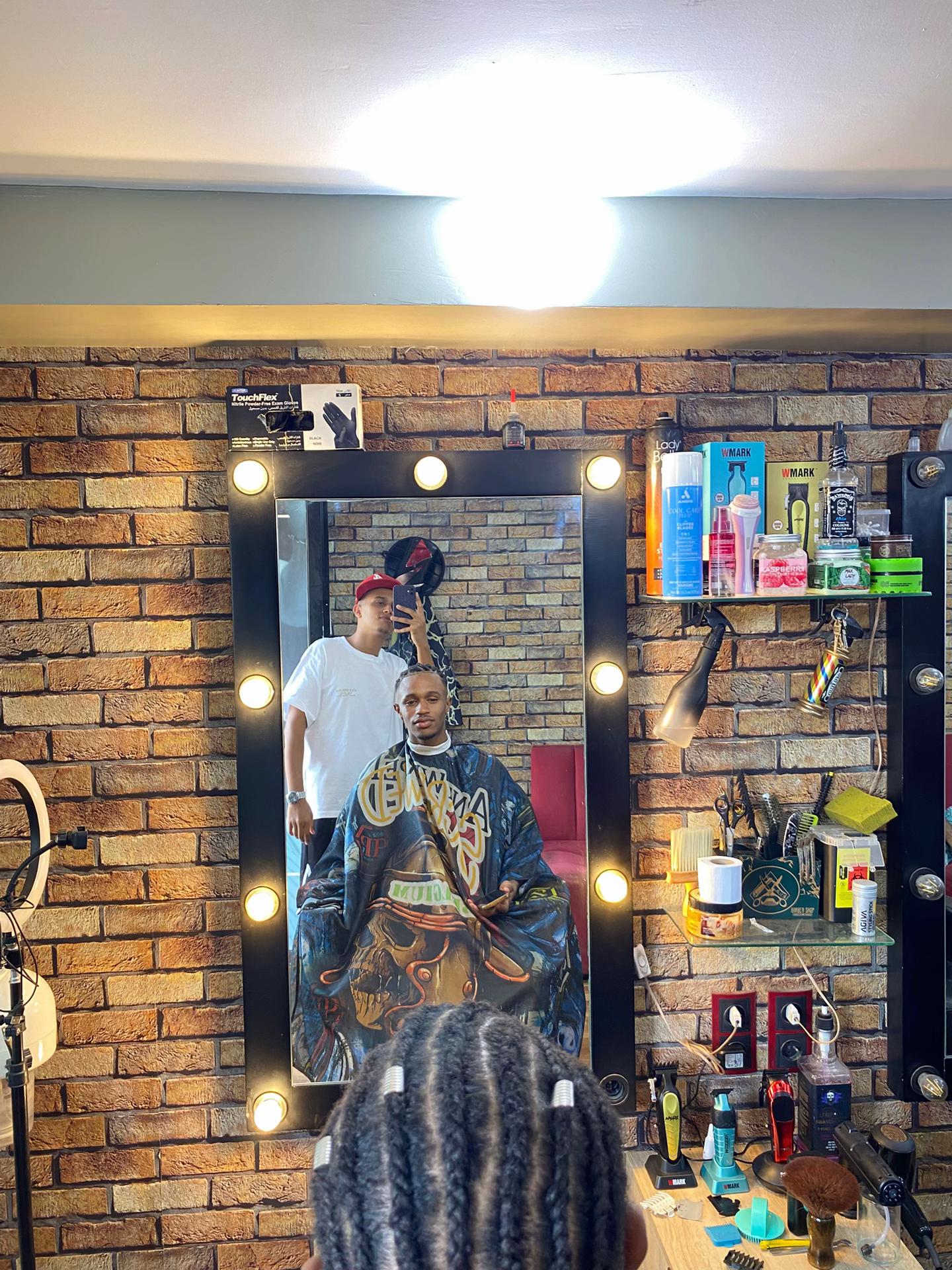@THE_BARBER_GOMMEZ
