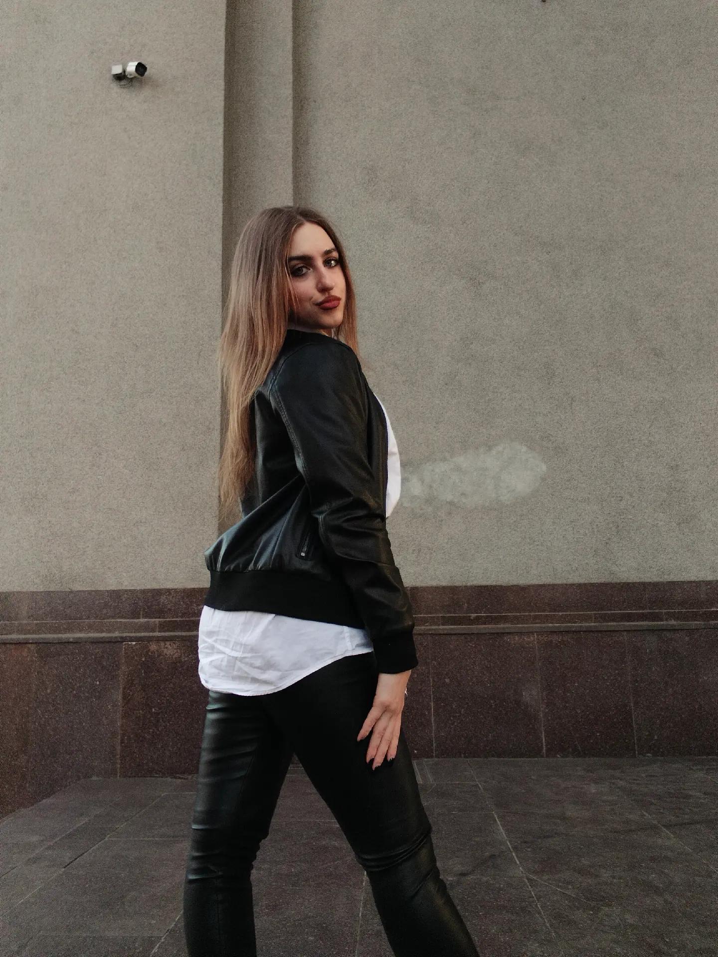 @_sofia.swan_