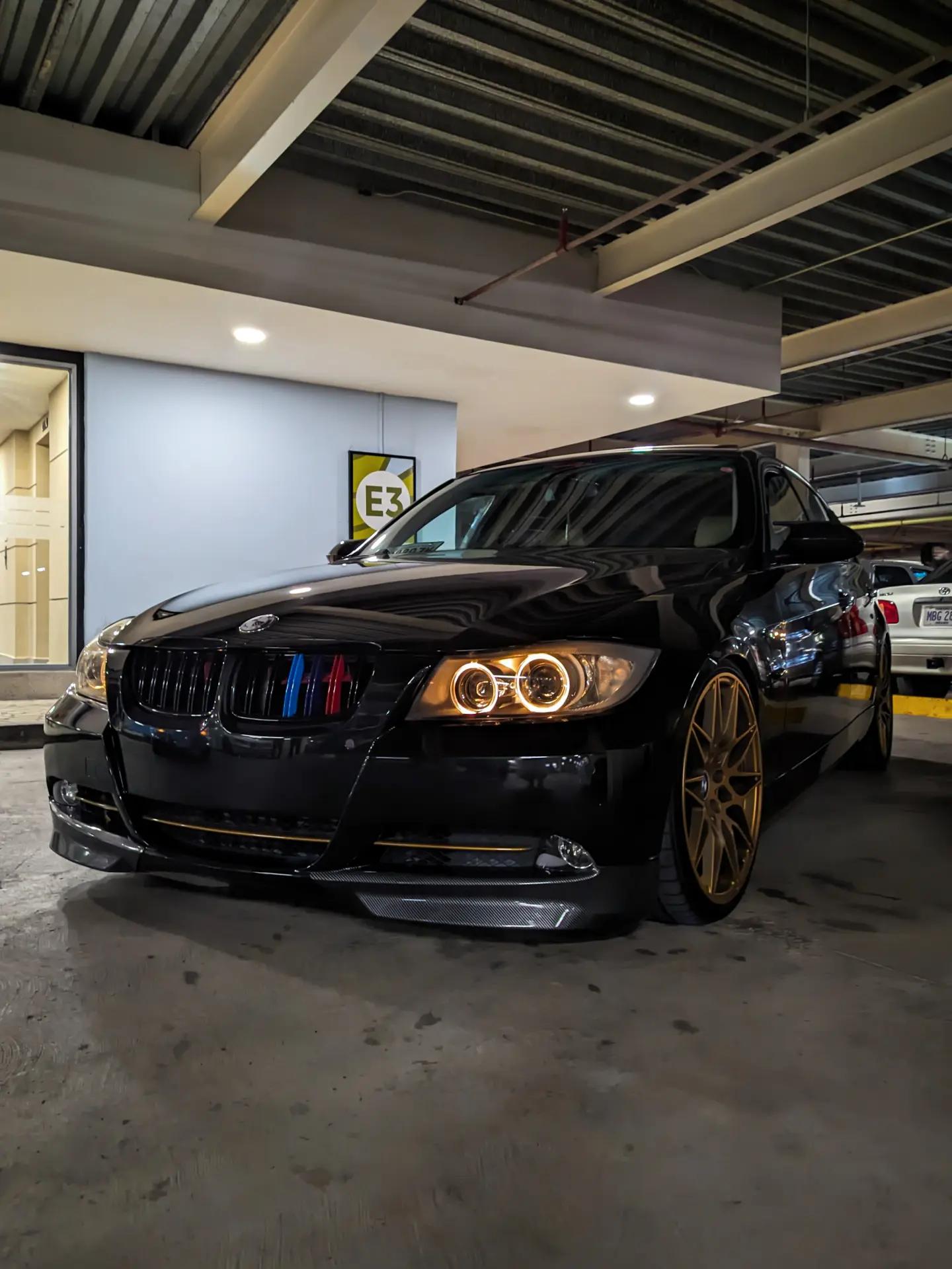 @Paradise Cars