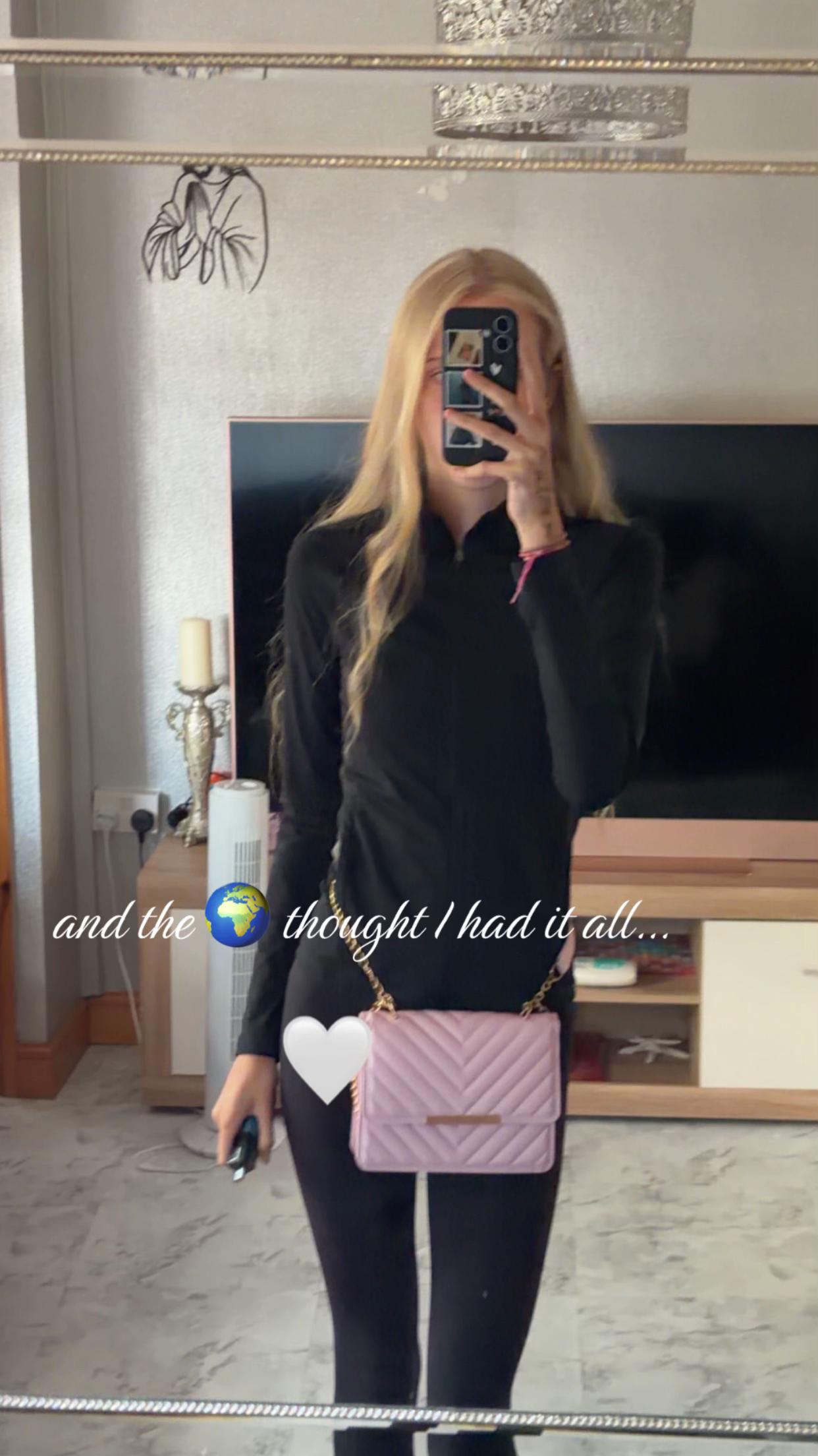 @aliciaroseꨄ