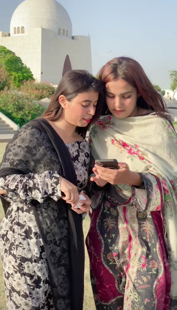 @AyeSha ShaHzadi