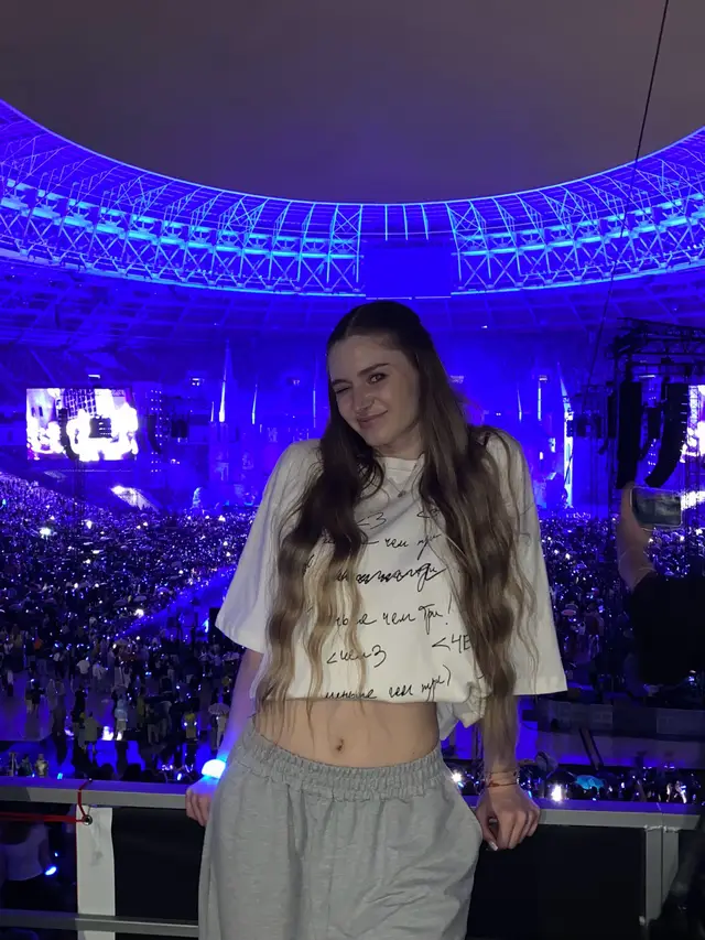 @яникс🦦