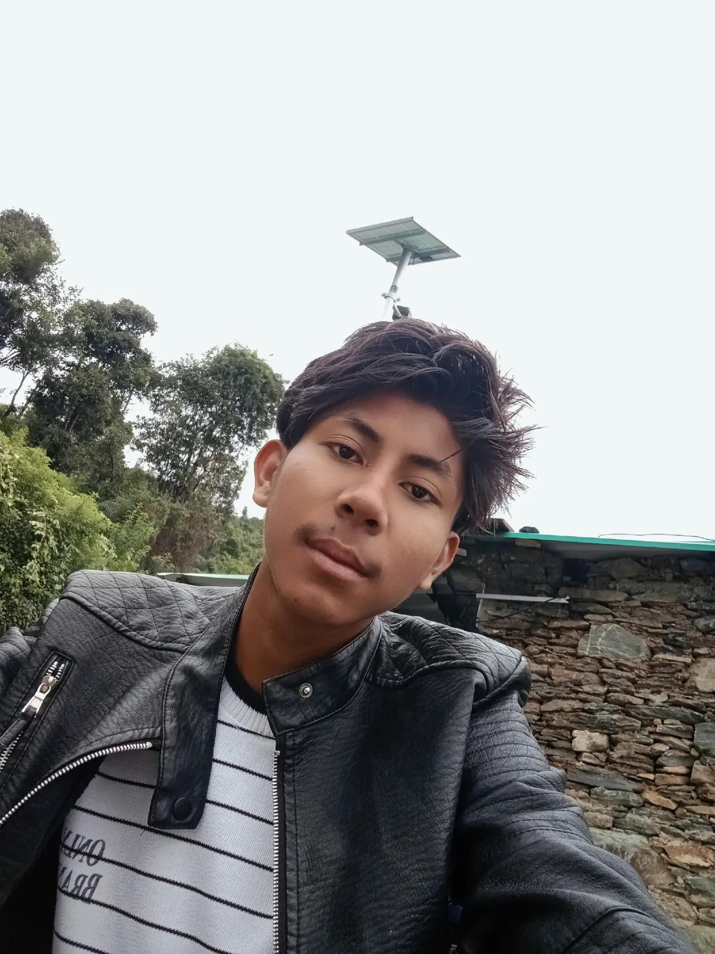 @Karun🖤⚡