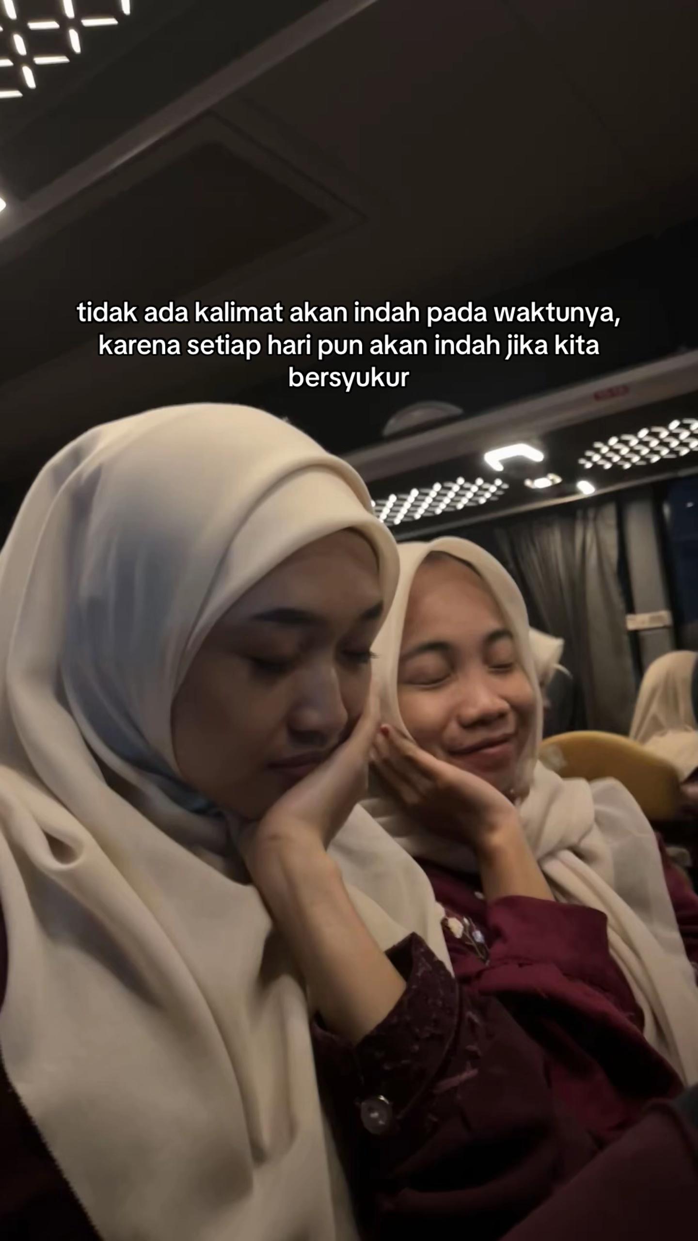 @aDina