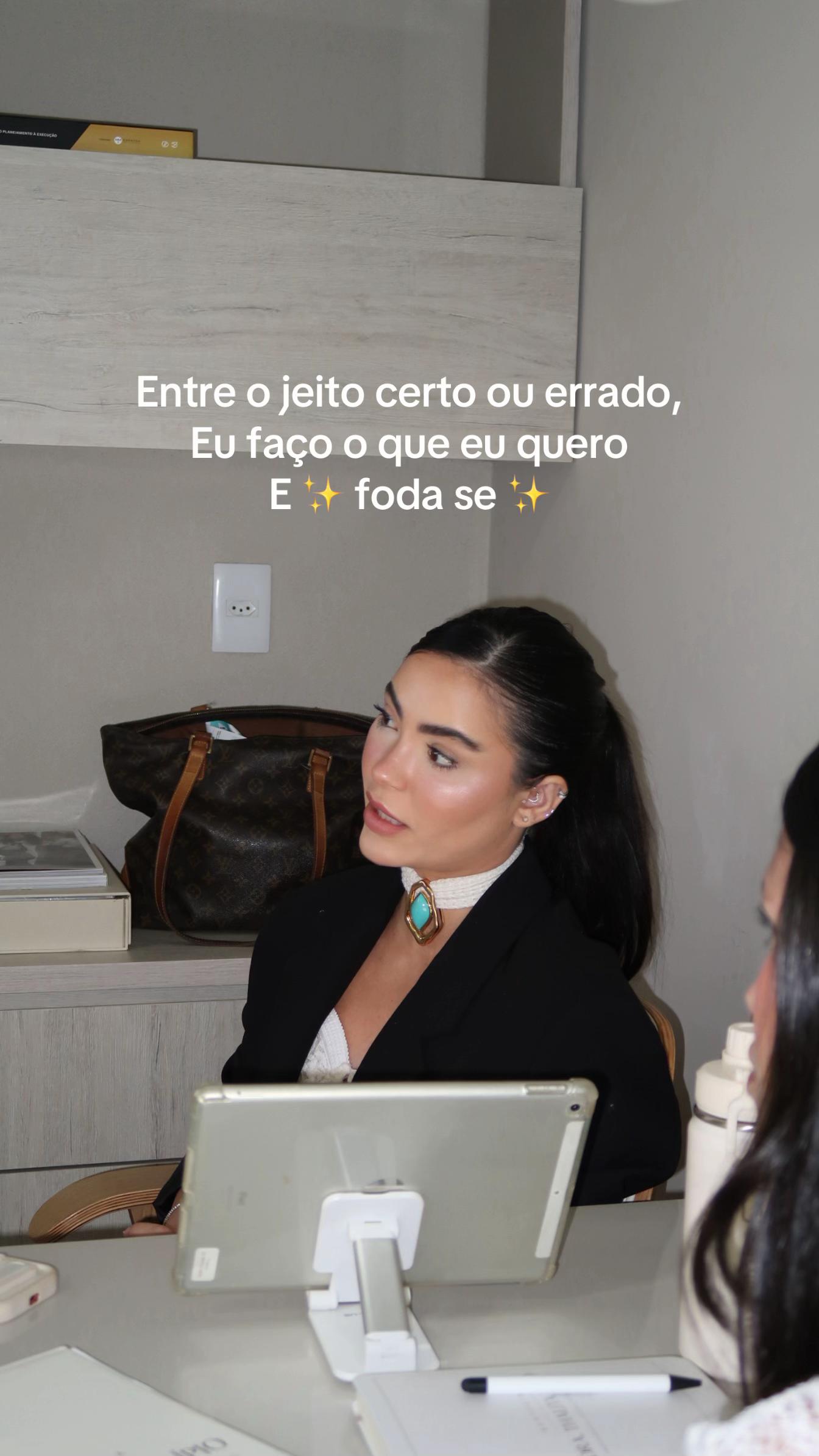 @thalitalipio