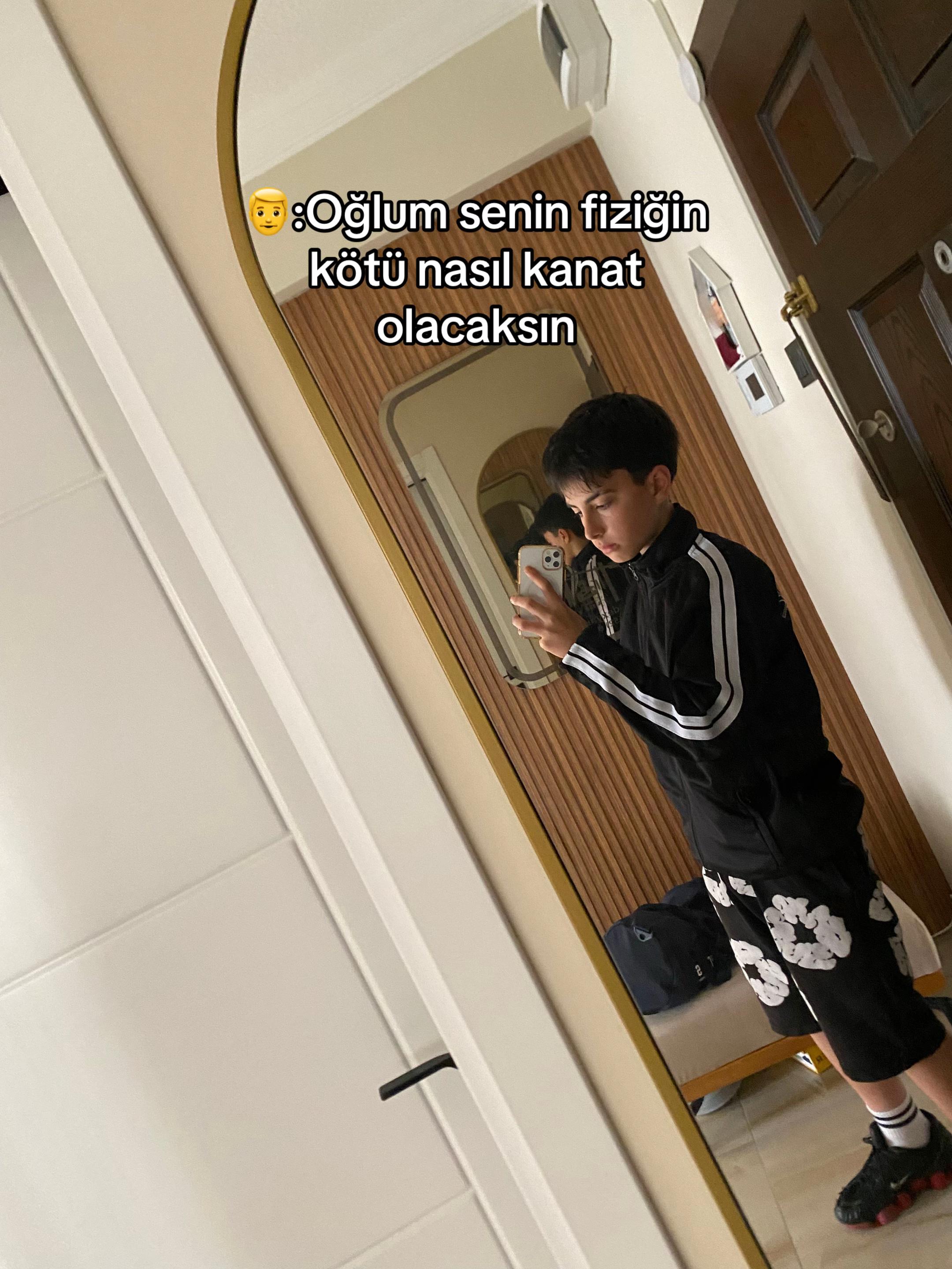 @𝓐𝓻𝓲𝔀𝔀