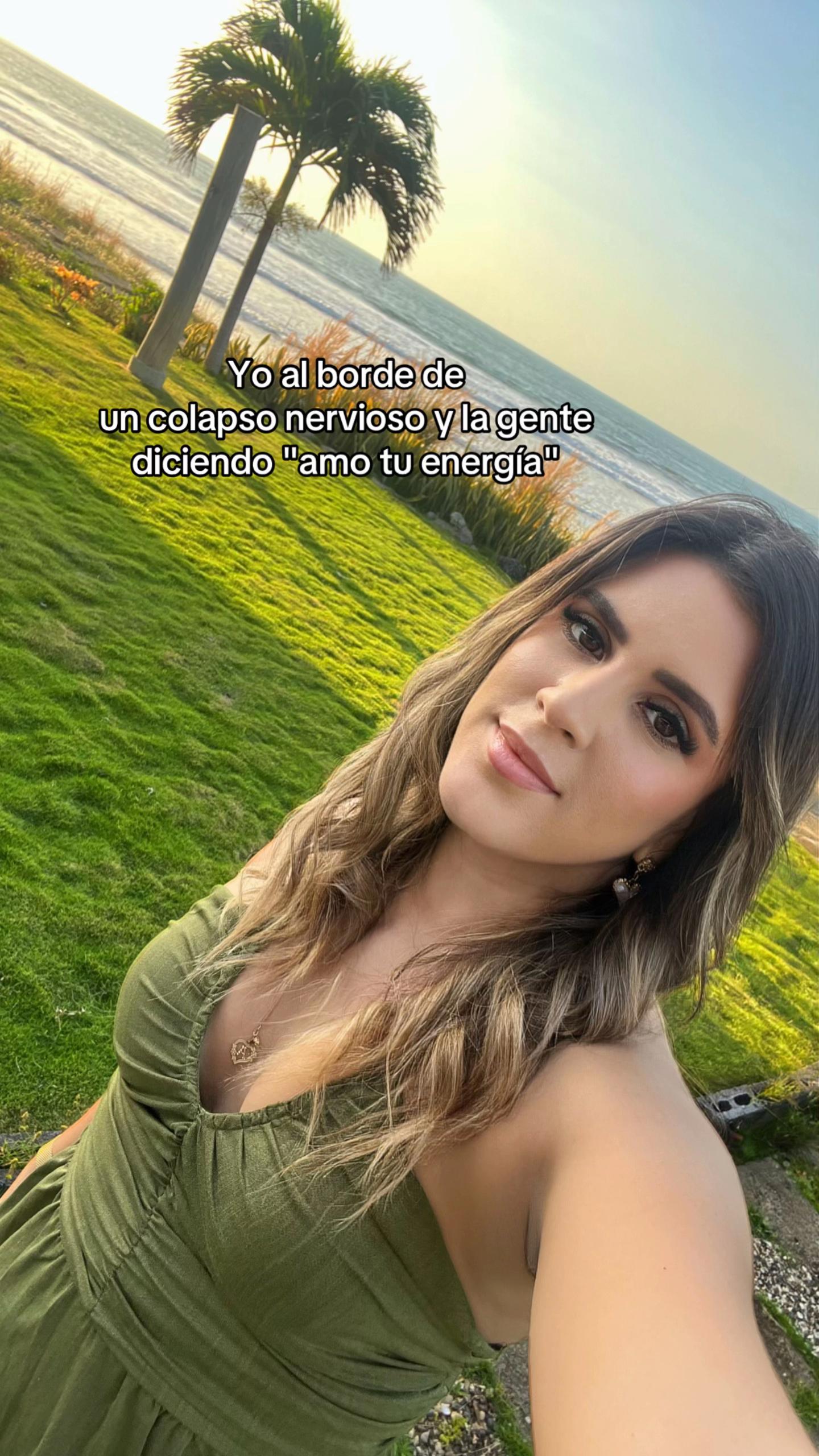 @ᴀʟᴇxᴀɴᴅʀᴀ ᴄʜᴀᴍᴏʀʀᴏ