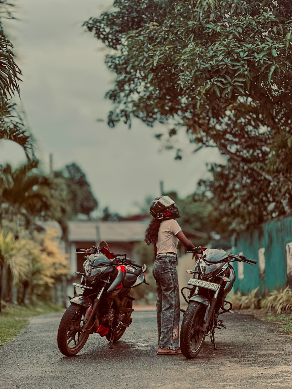 @𝐦𝐚𝐭𝐡𝐢 🫀