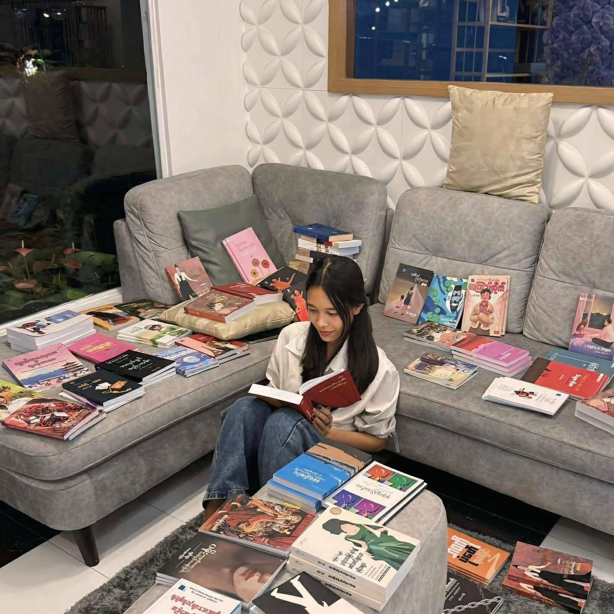 @Book Nook