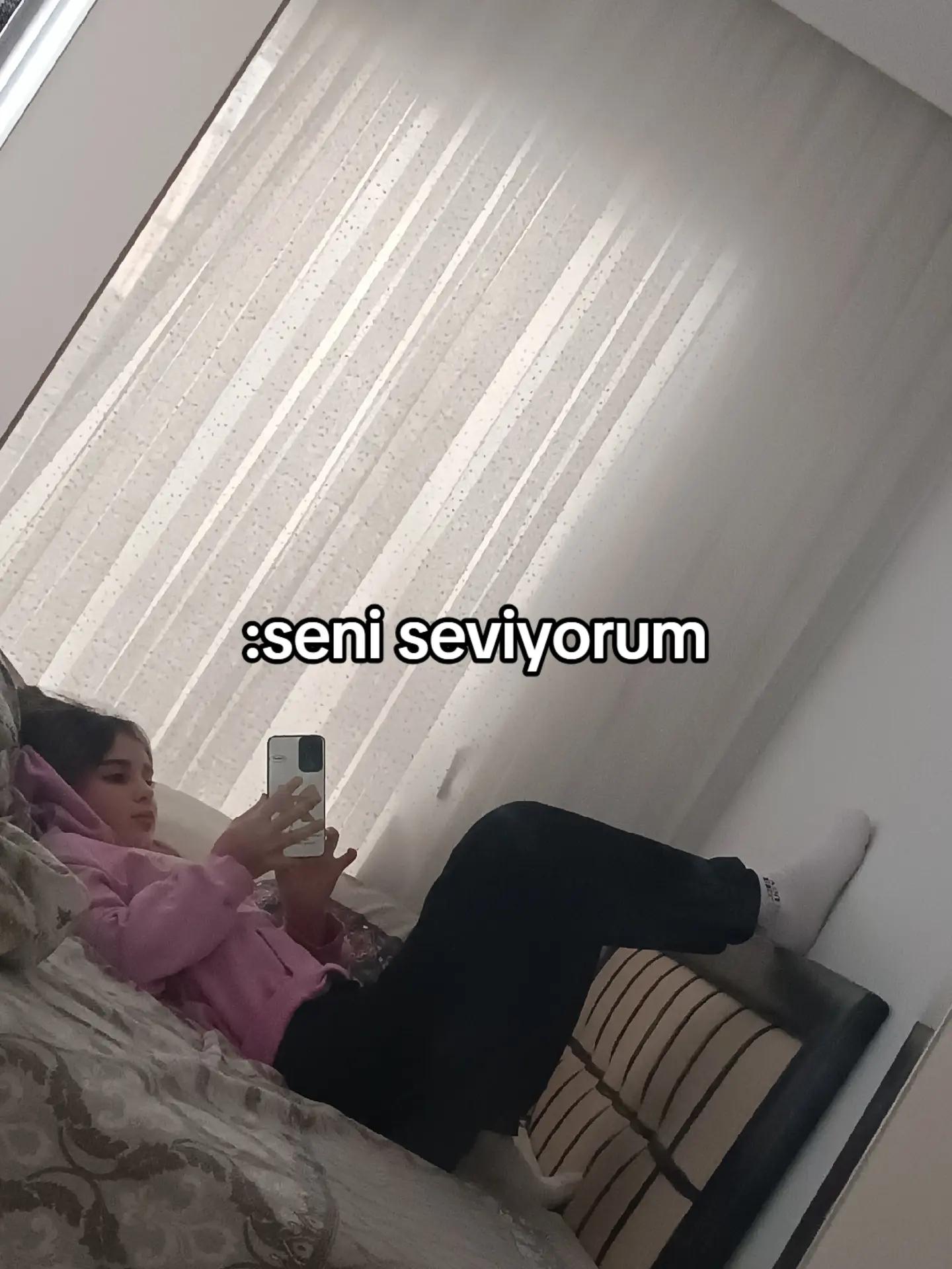 @Minayimm