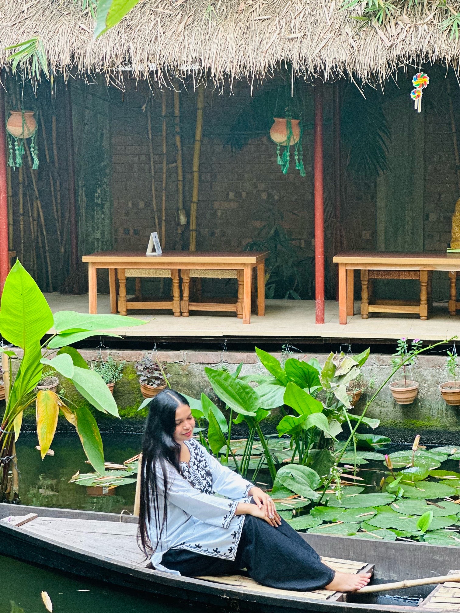 @Neela🦋