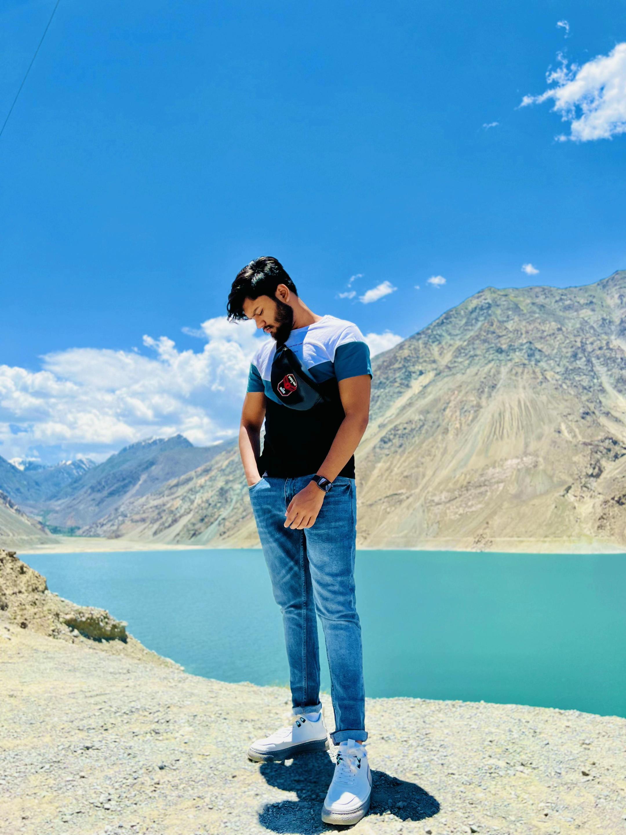 @Faizu🕊️غفاری