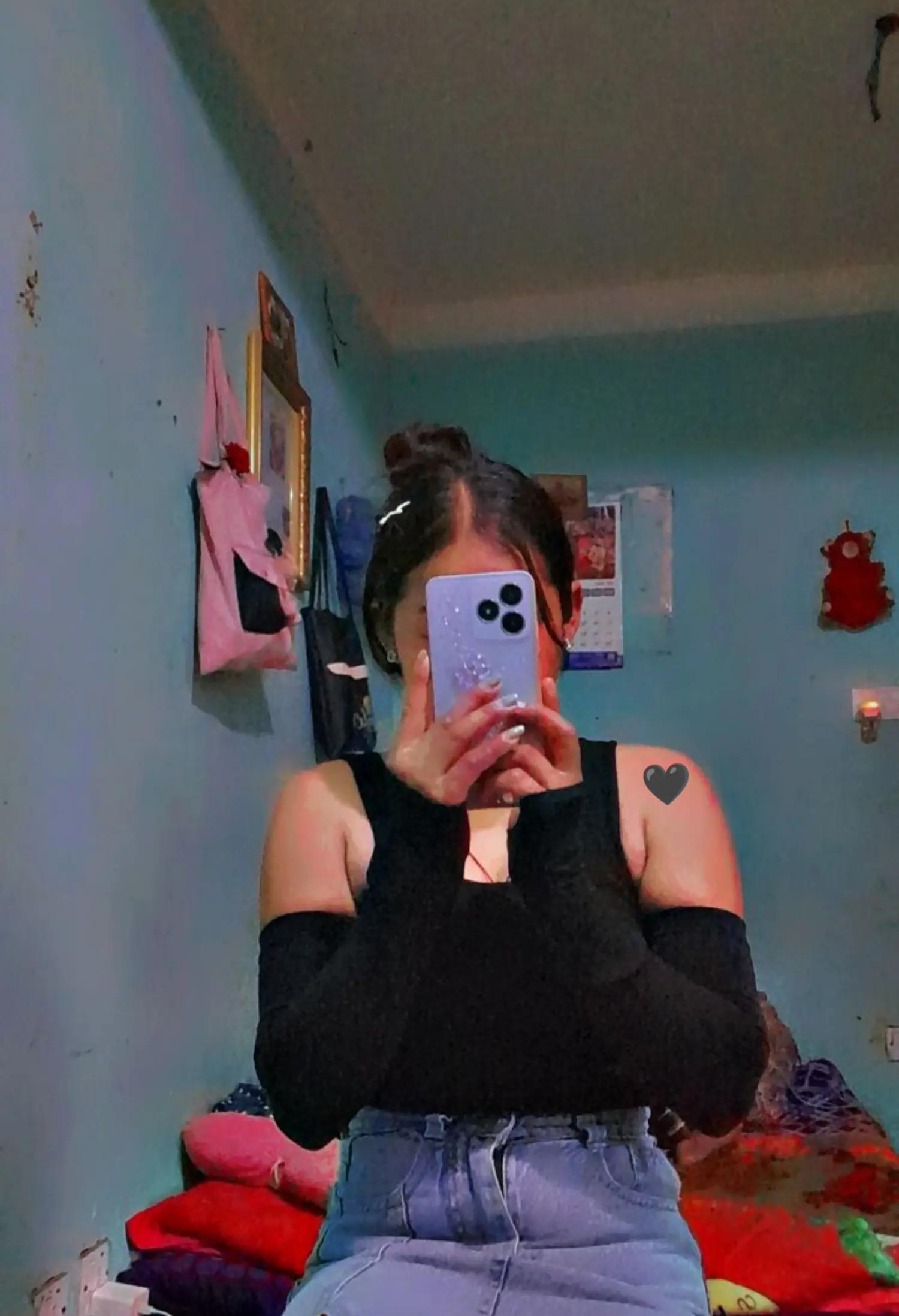 @🖤