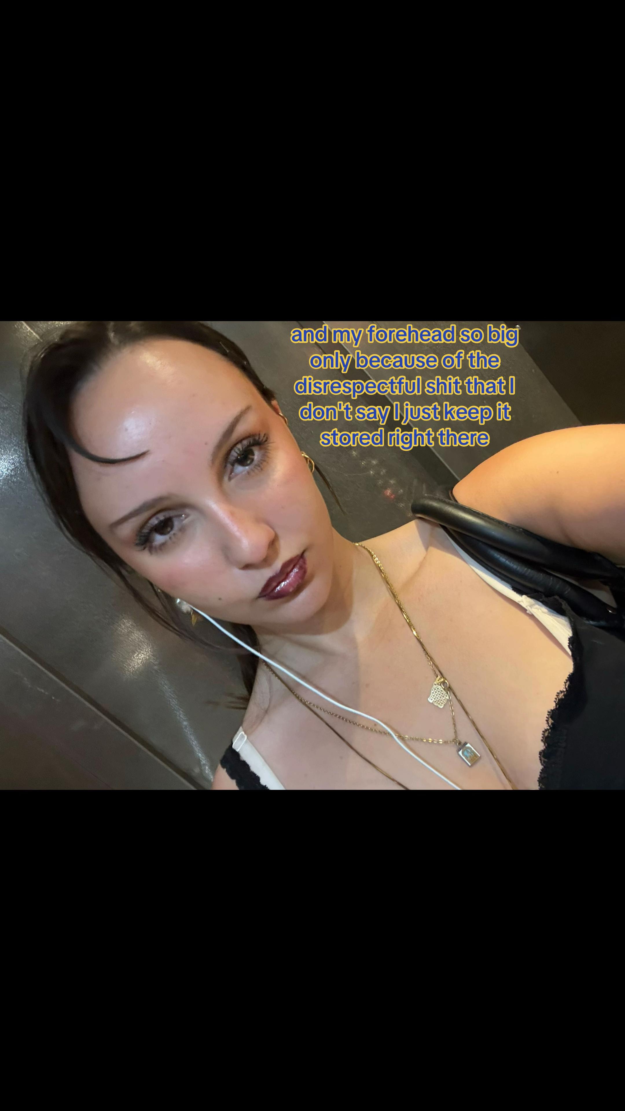 @chiisunderyourbed