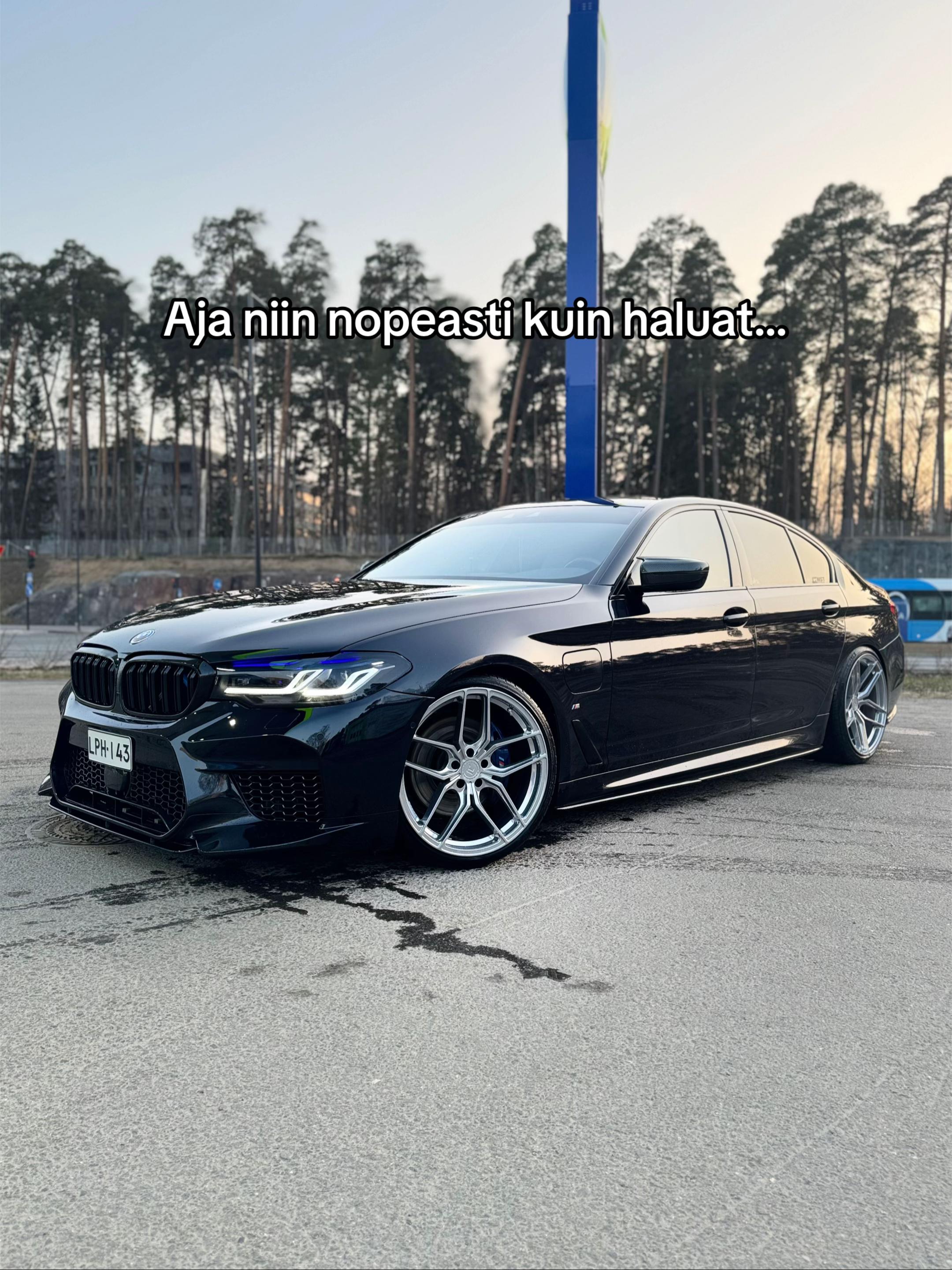 @𝙴𝙻𝙷𝘼𝙼