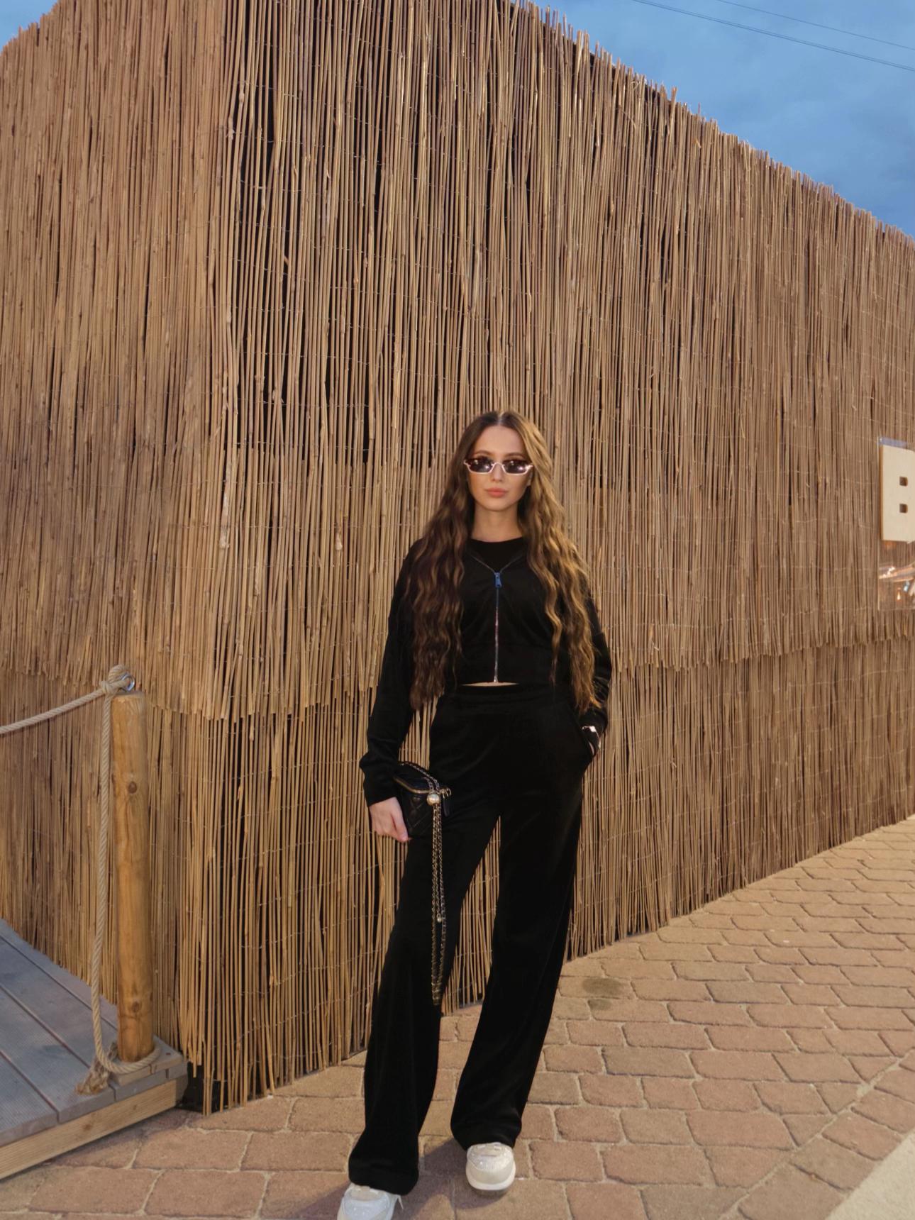@𝐁 | 𝐋