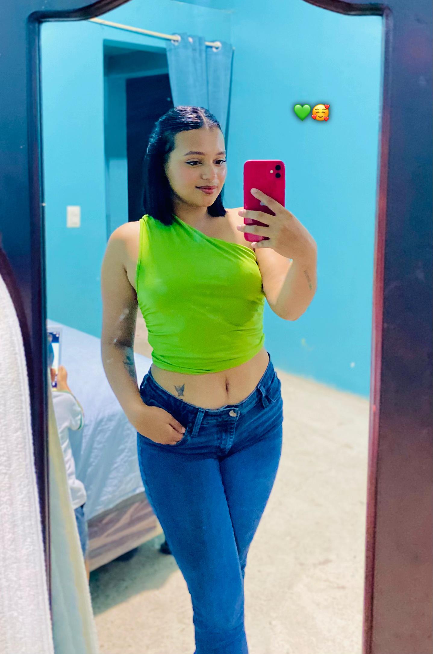 @Angie_🍒👩🏻