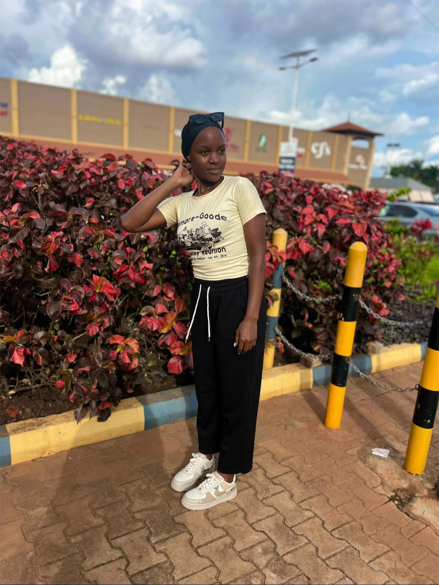 @Hamidah designs 🇺🇬