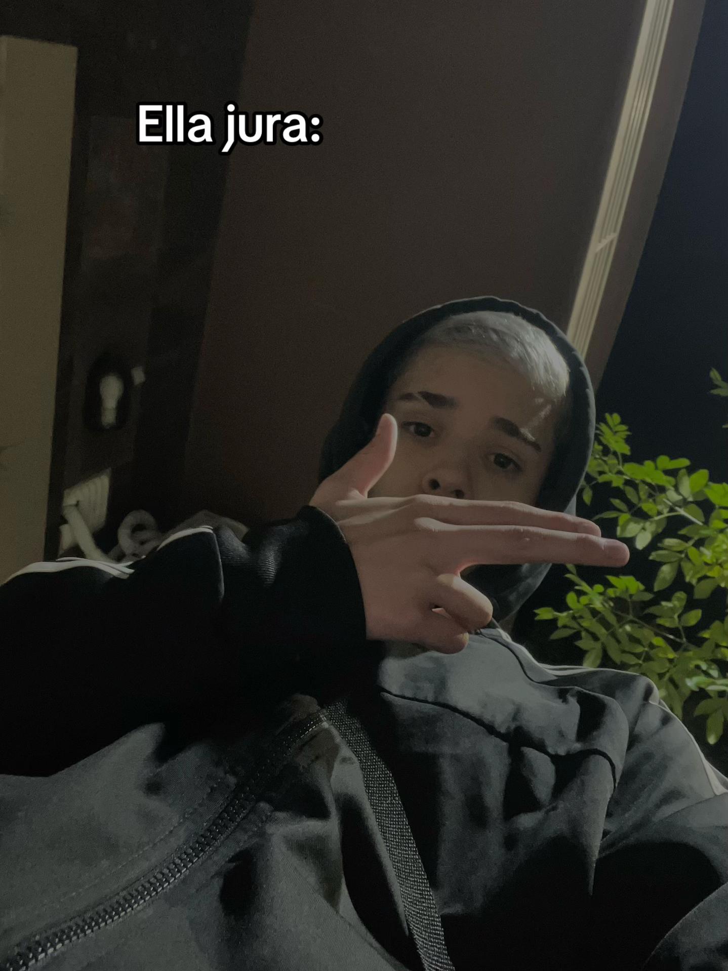 @🤠🎸