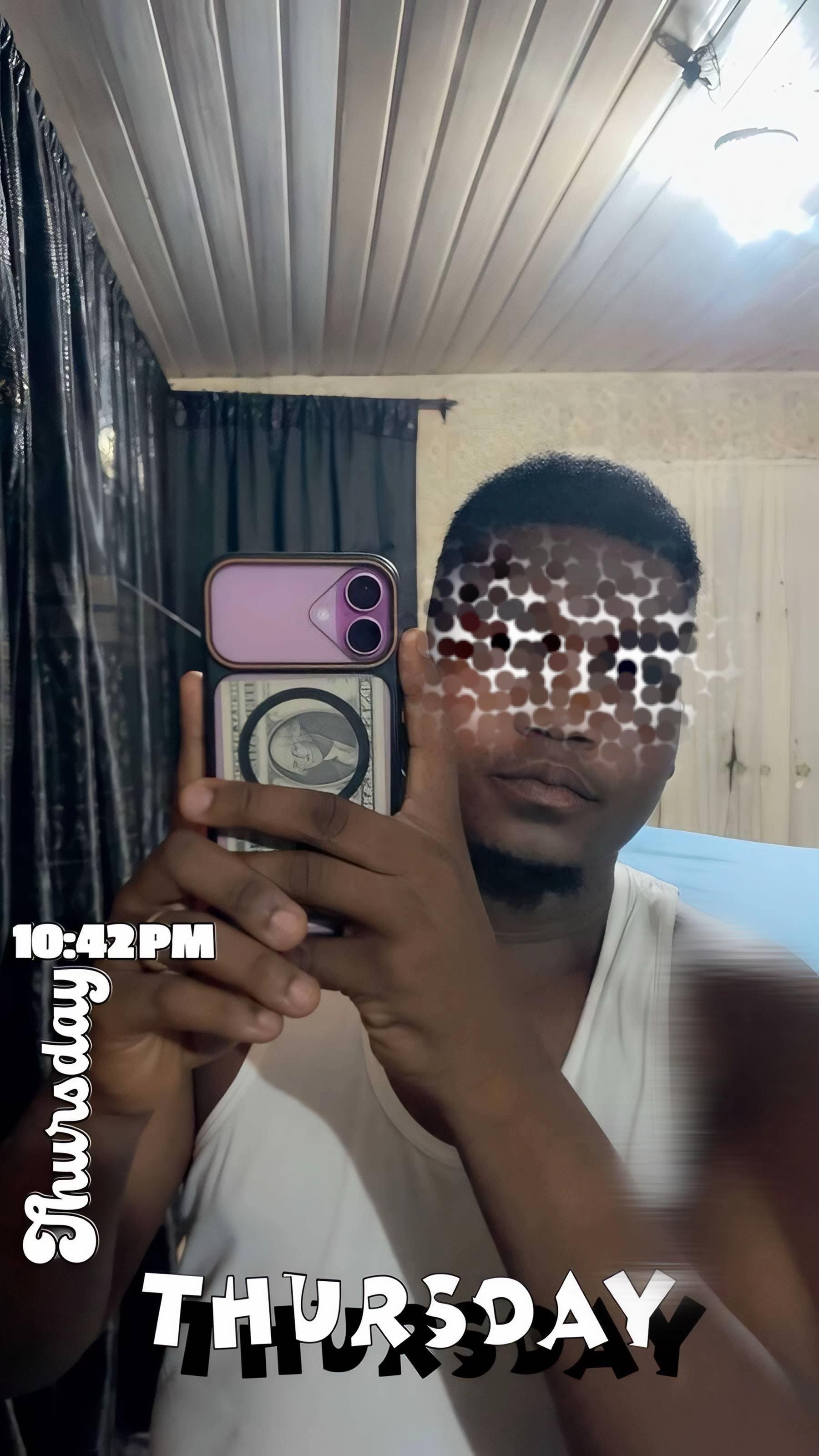 @¥ARON🤟KANO😎
