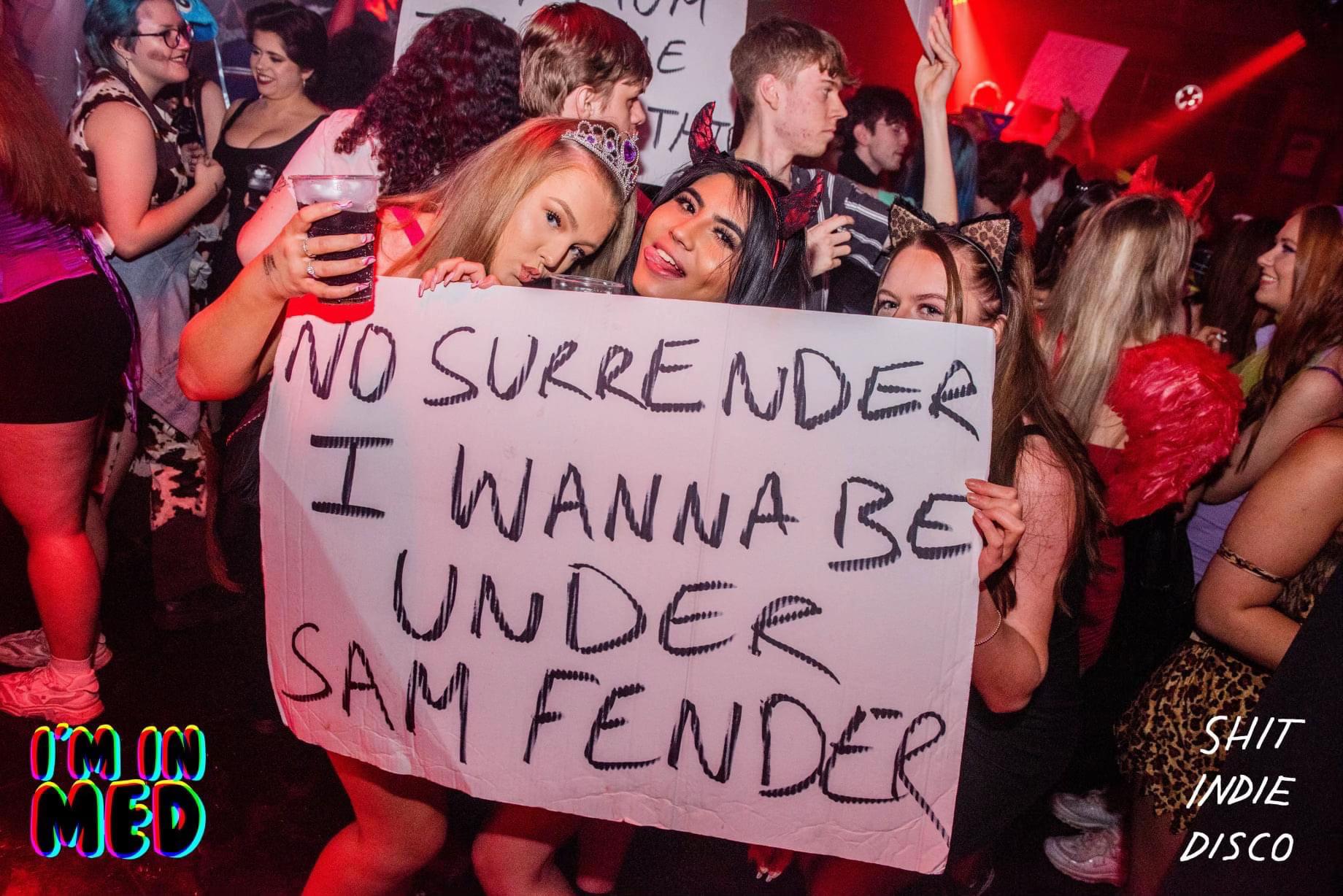 @Shit Indie Disco