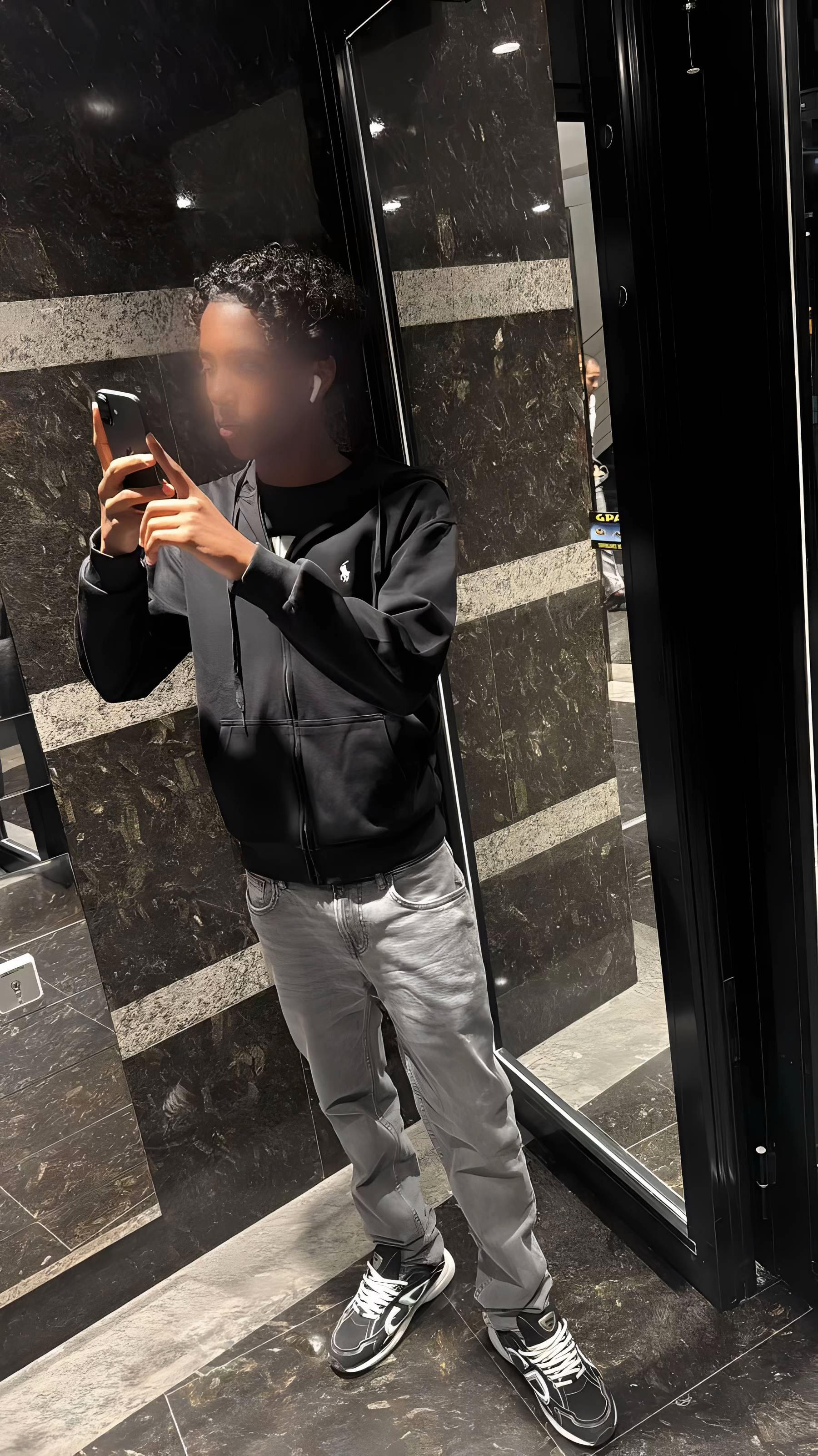 @e2ss🦍