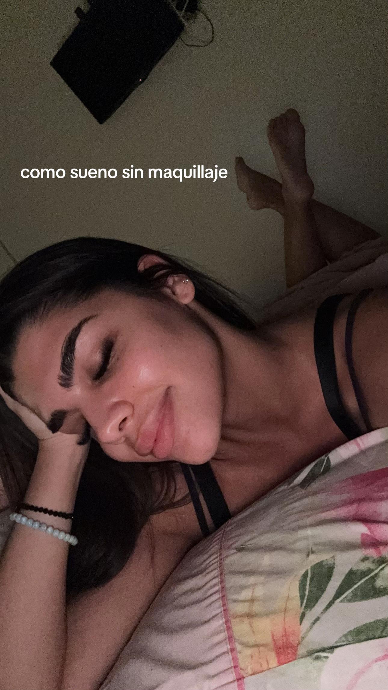 @Victoriassg_