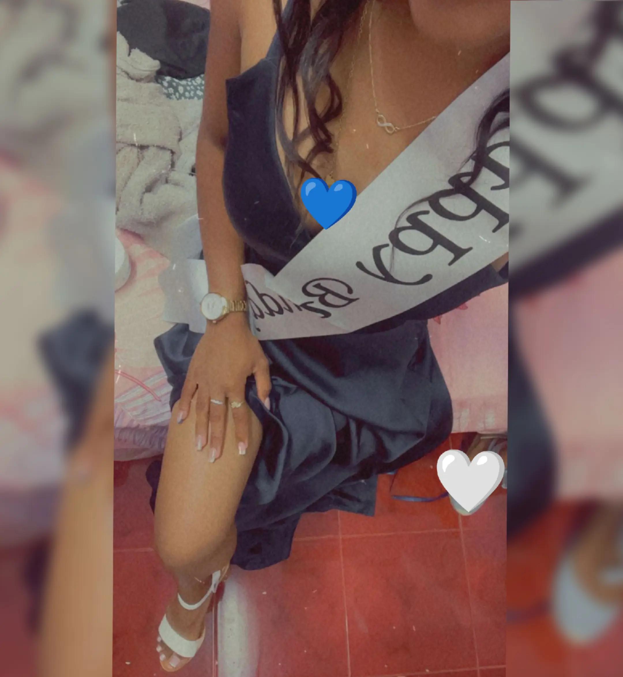 @Vanshika.𝓛 💋