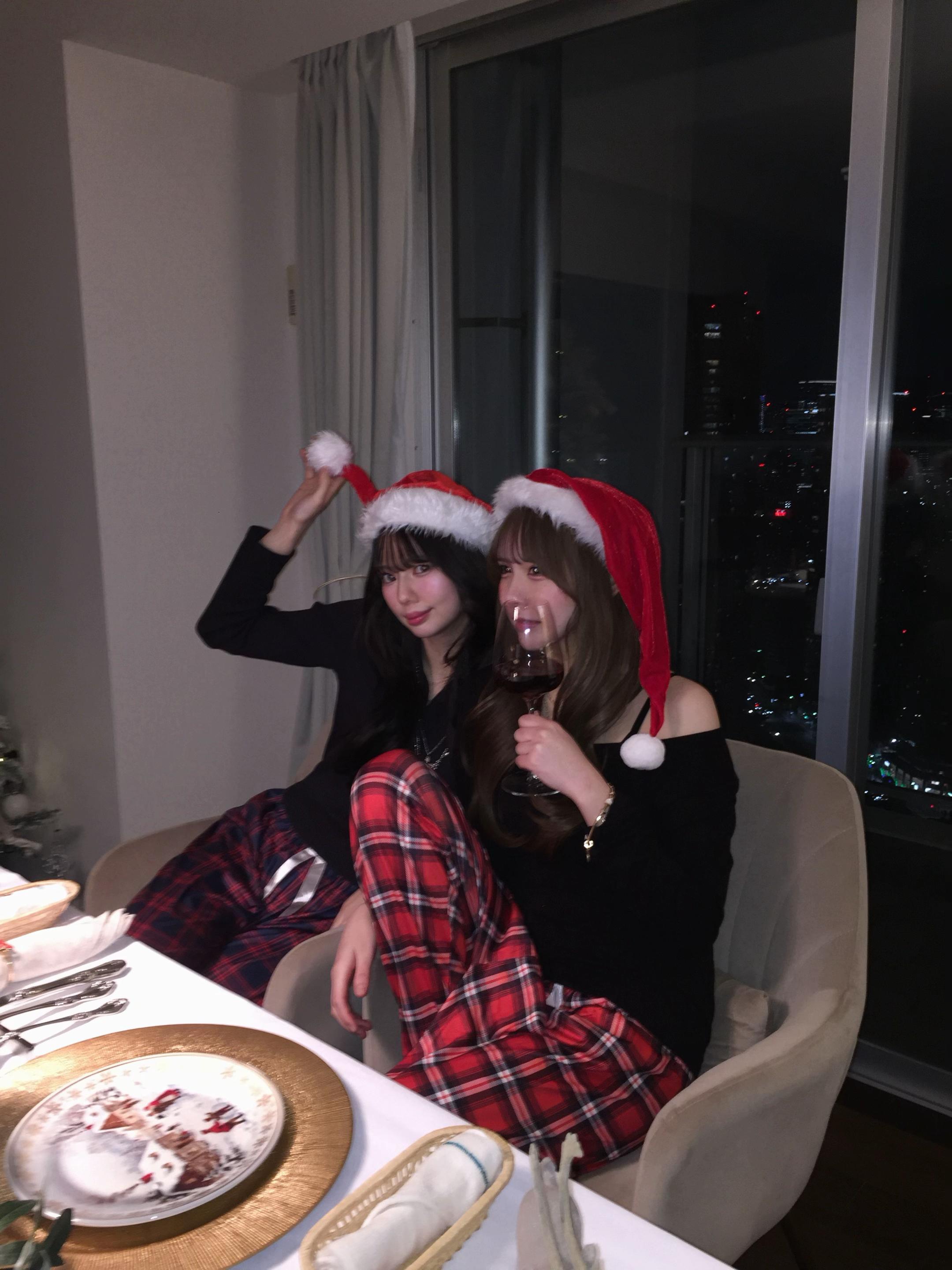 @あき