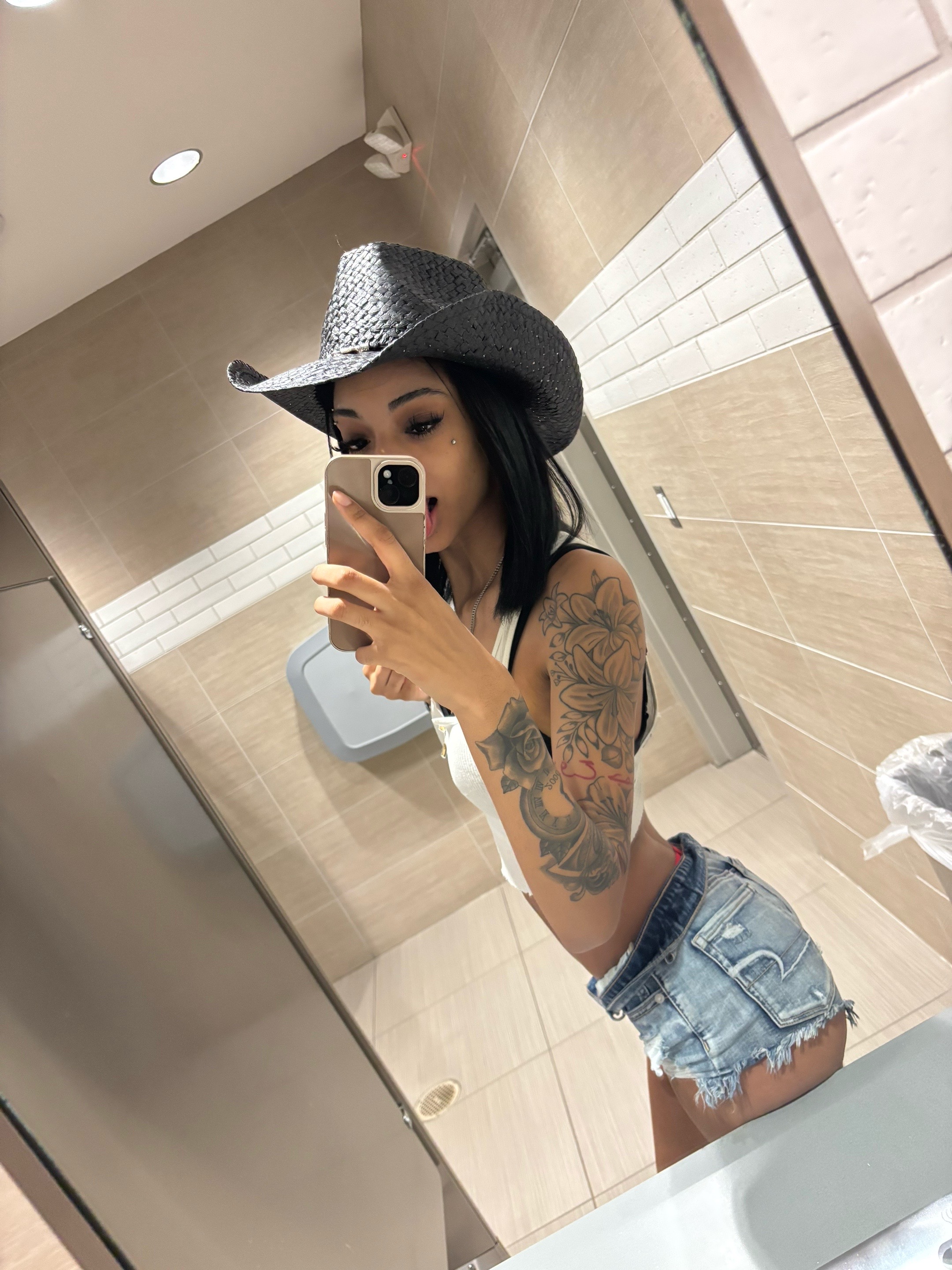 @Lionna275