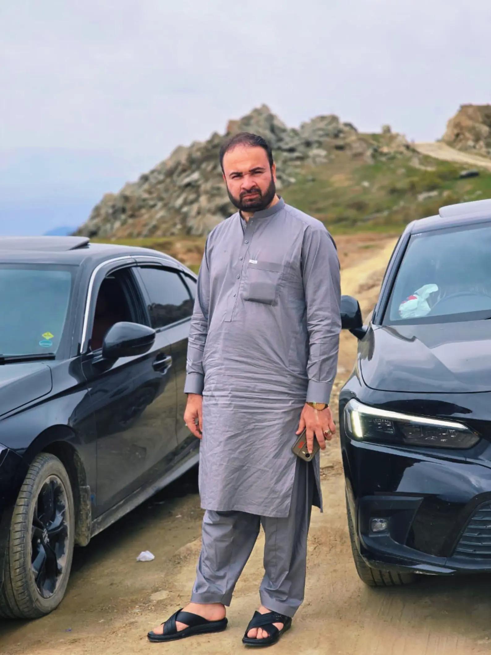 @AK🖤AFRiDi